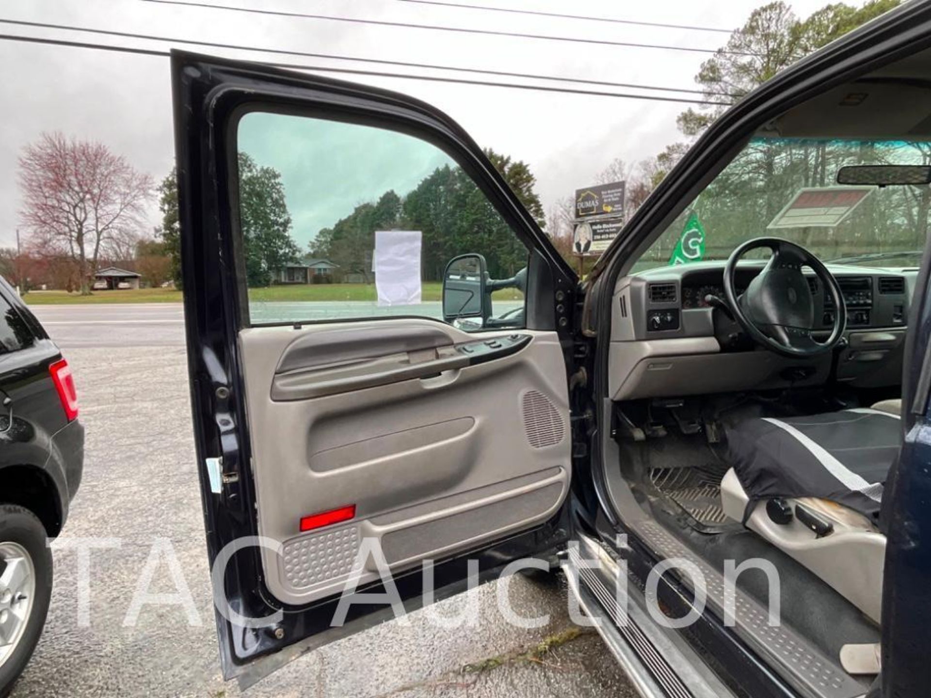 1999 Ford F-550 Flatbed Hauler Truck - Image 14 of 29