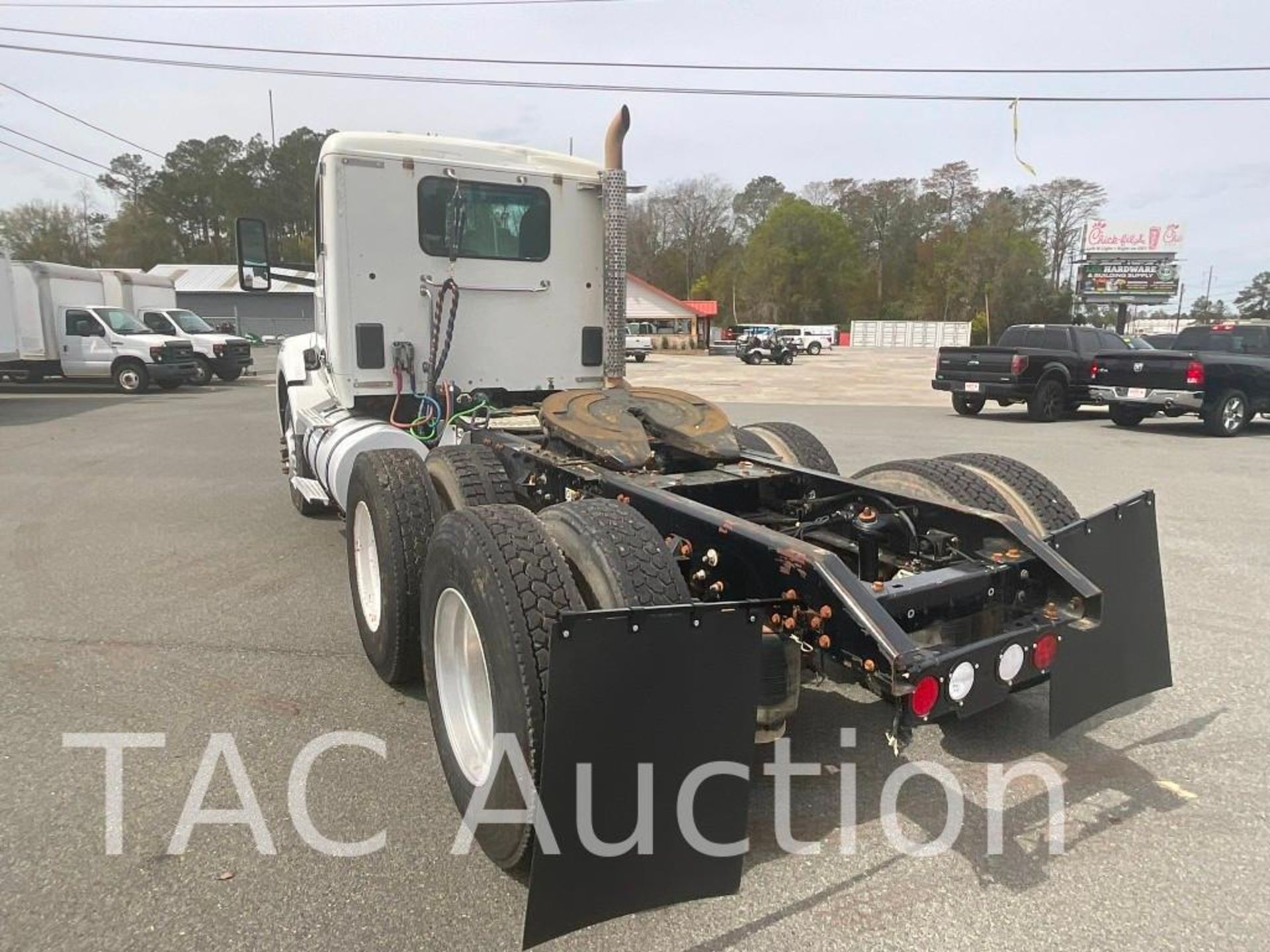 2018 Kenworth T880 Day Cab - Image 3 of 46