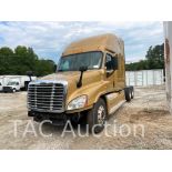 2012 Freightliner Cascadia Sleeper Truck