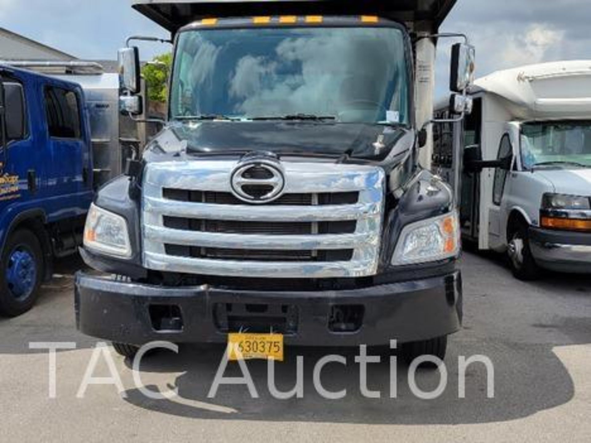 2018 Hino 268 26ft Box Truck - Bild 3 aus 87