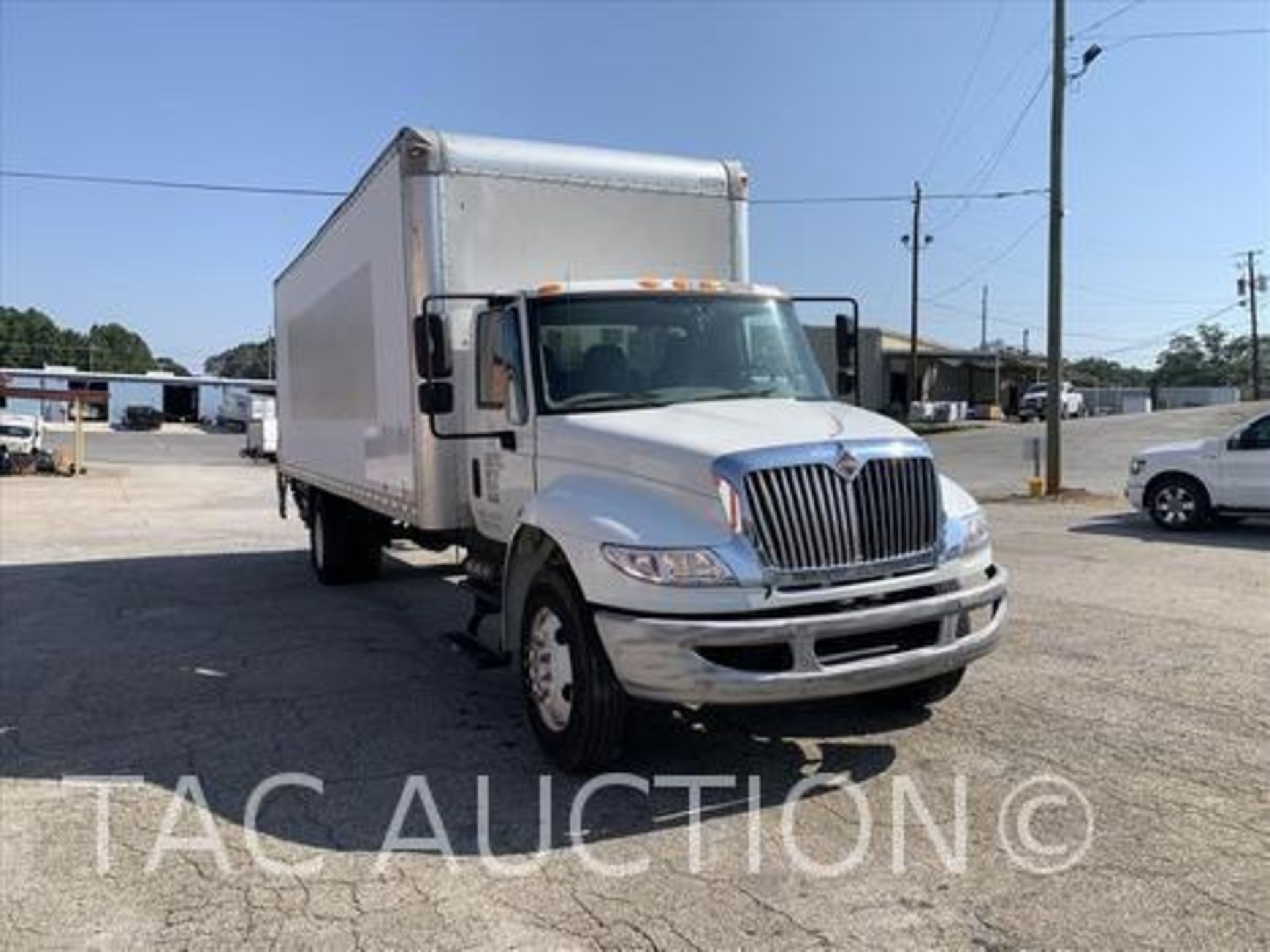 2017 International Durastar 4300 26ft Box Truck - Bild 2 aus 85