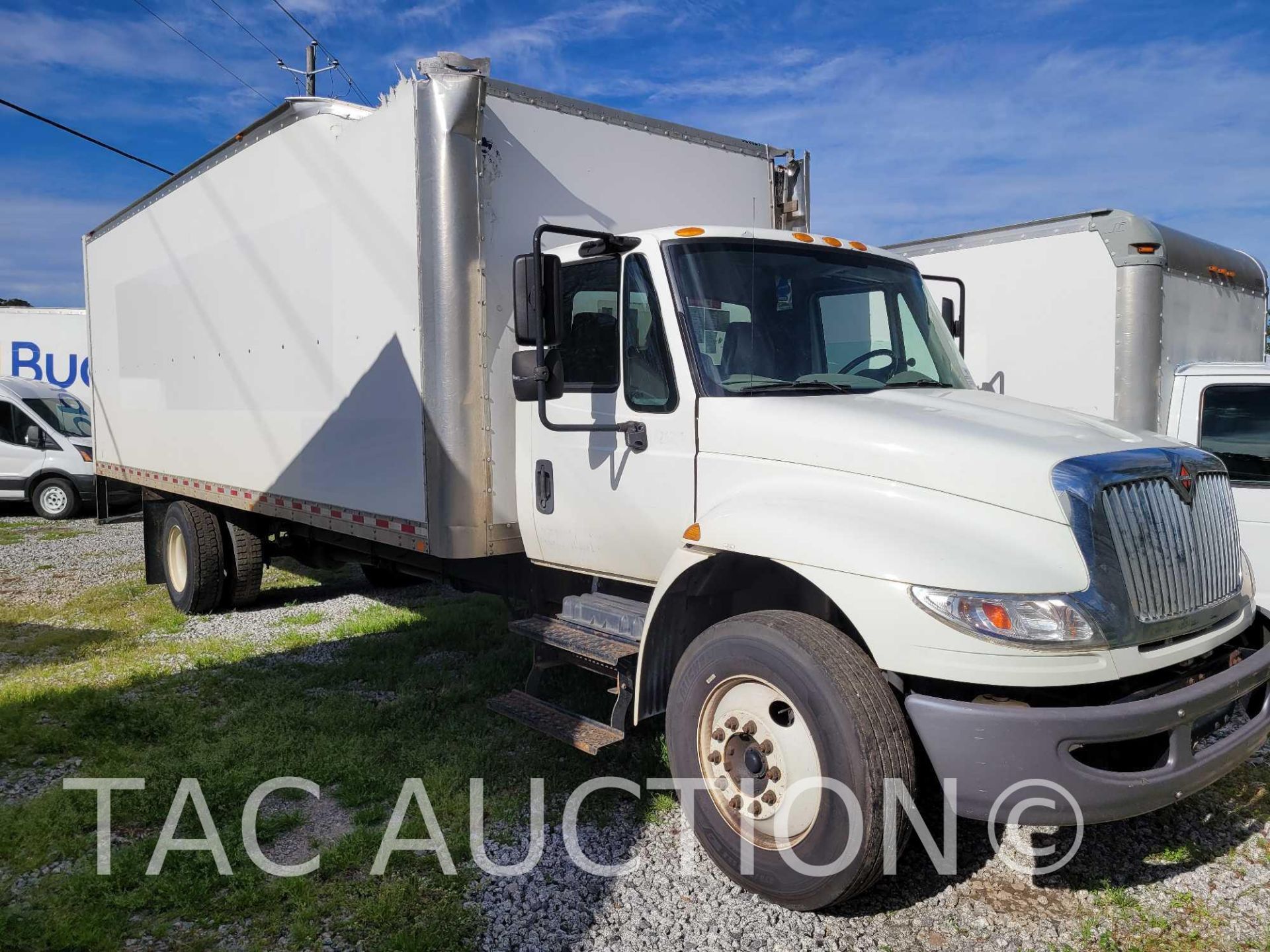 2018 International Durastar 4300 Box Truck - Image 3 of 57