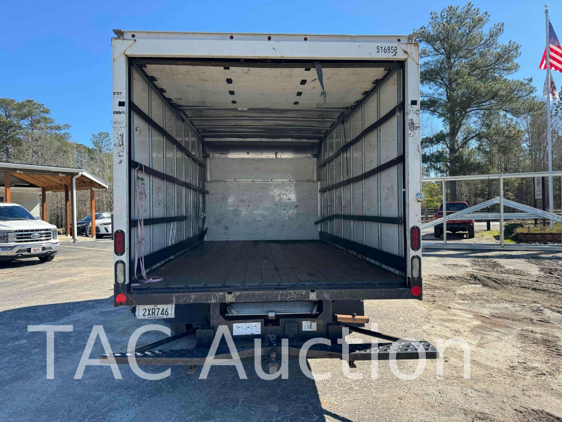 2015 Ford E-350 16ft Box Truck - Image 35 of 49