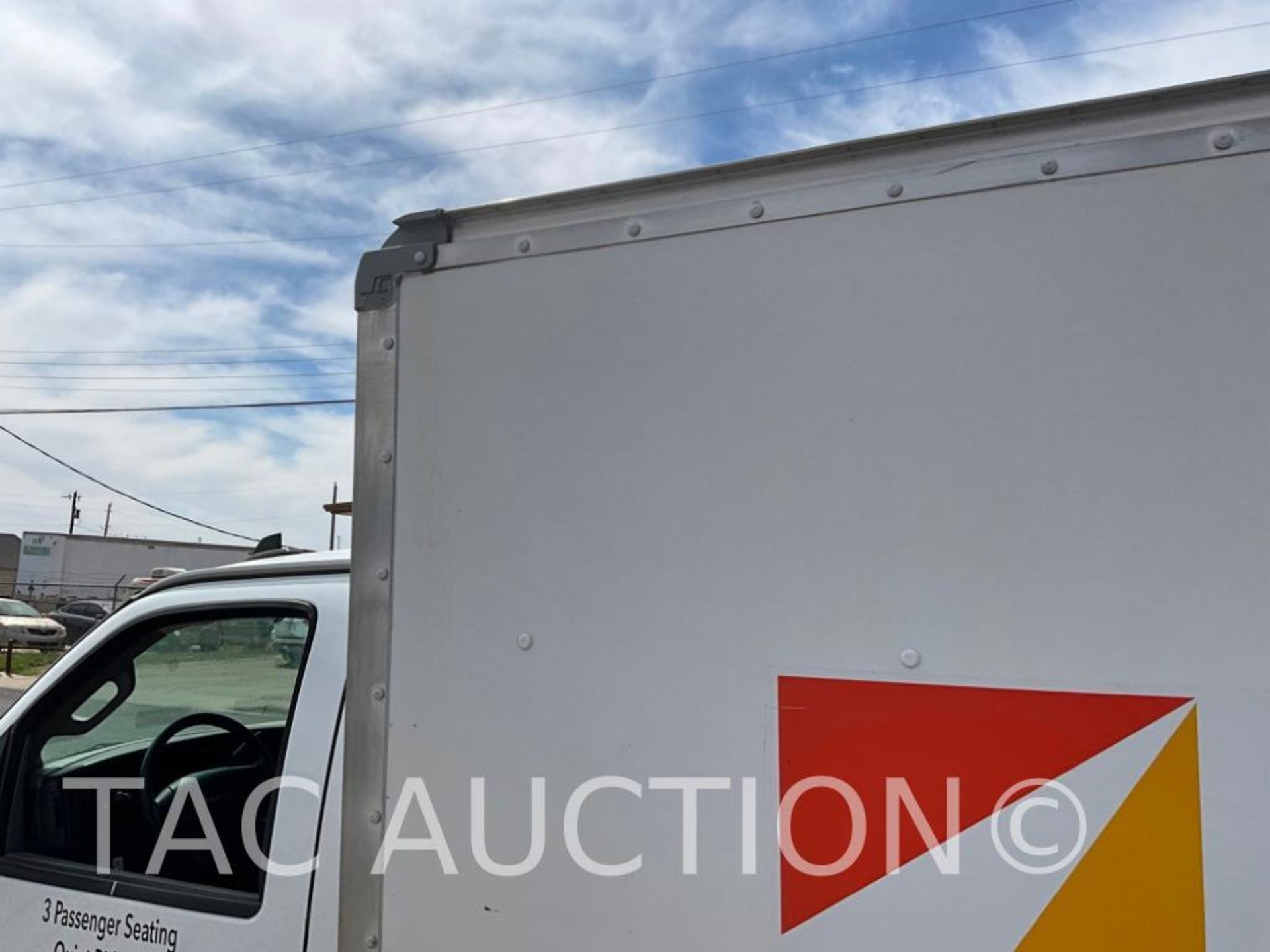 2017 GMC Savana 12ft Box Truck - Image 29 of 54