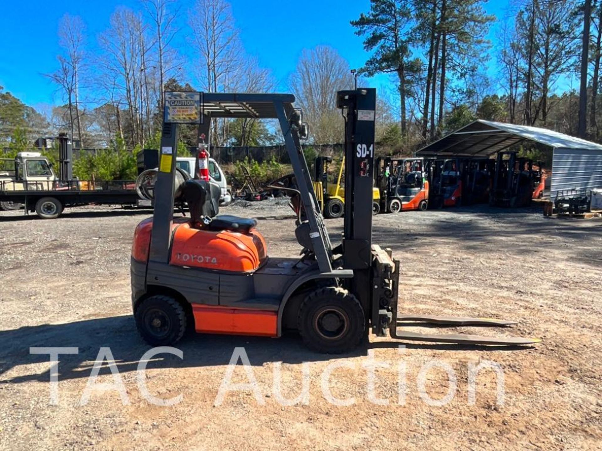 Toyota 42-6FGU15 3000lb Forklift - Image 6 of 28