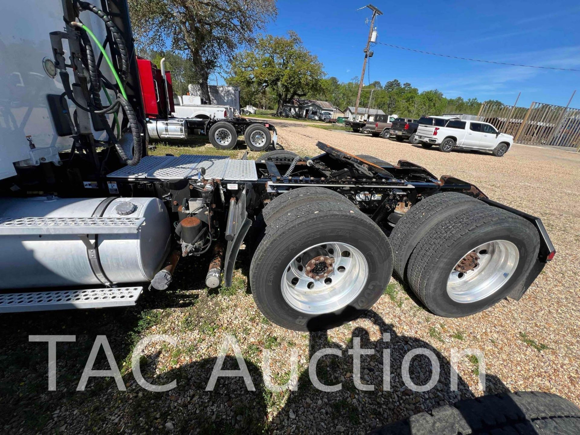 2015 Kenworth T680 Sleeper Truck - Image 12 of 66