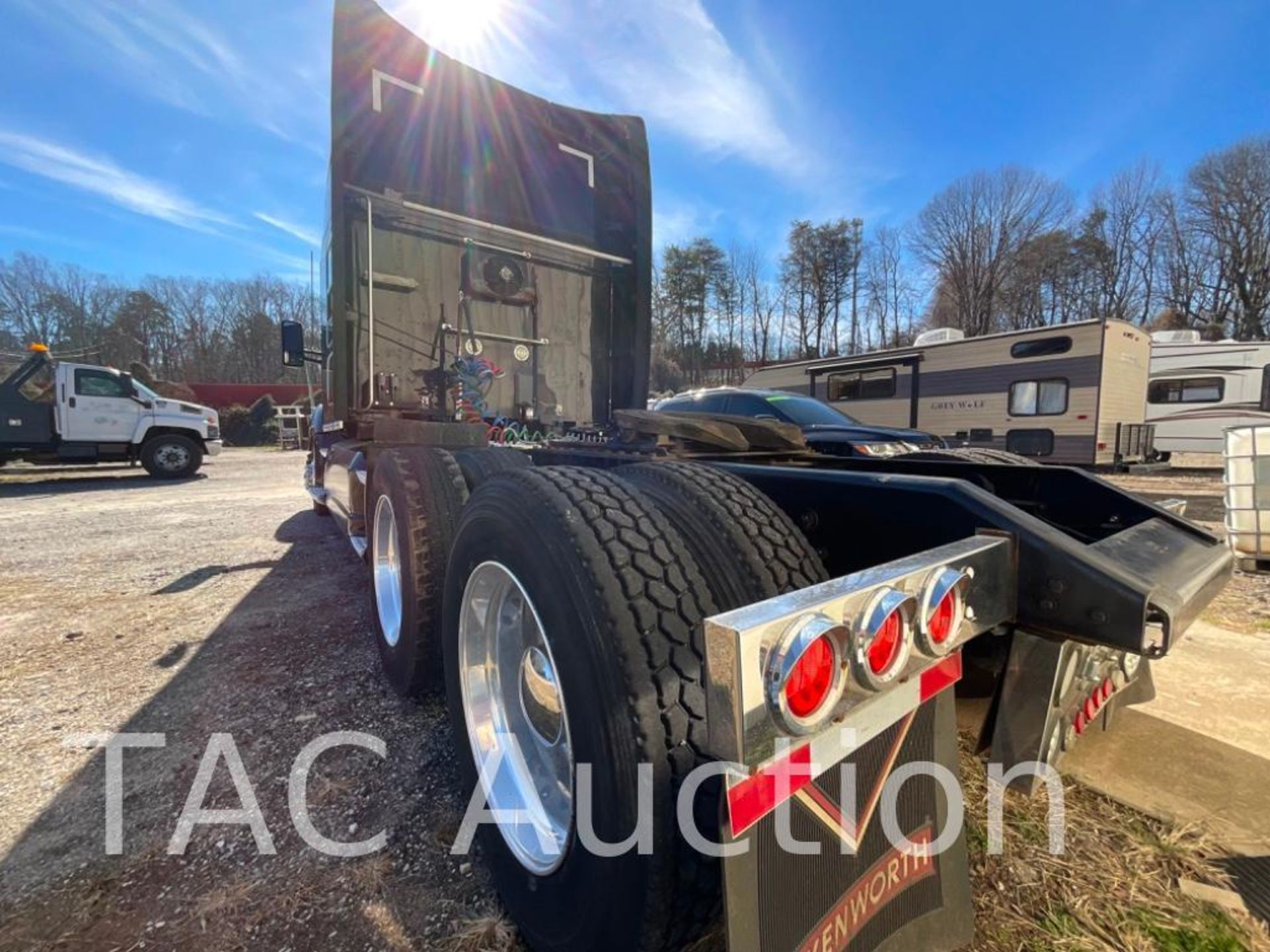 2016 Kenworth T680 Sleeper Truck - Image 3 of 81