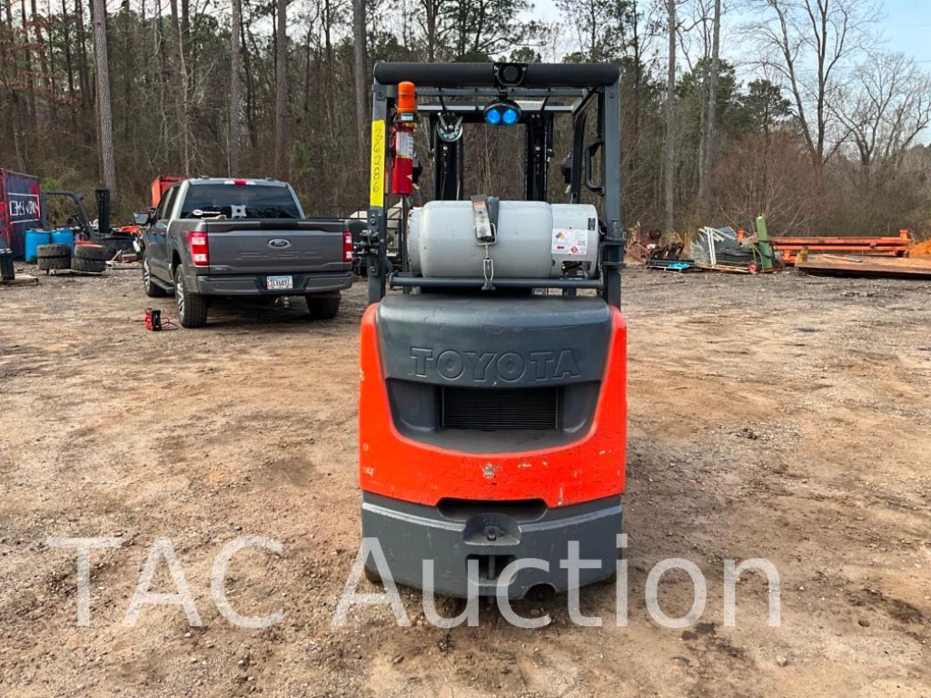 2011 Toyota 8FGCU25 5000lb Forklift - Image 4 of 33