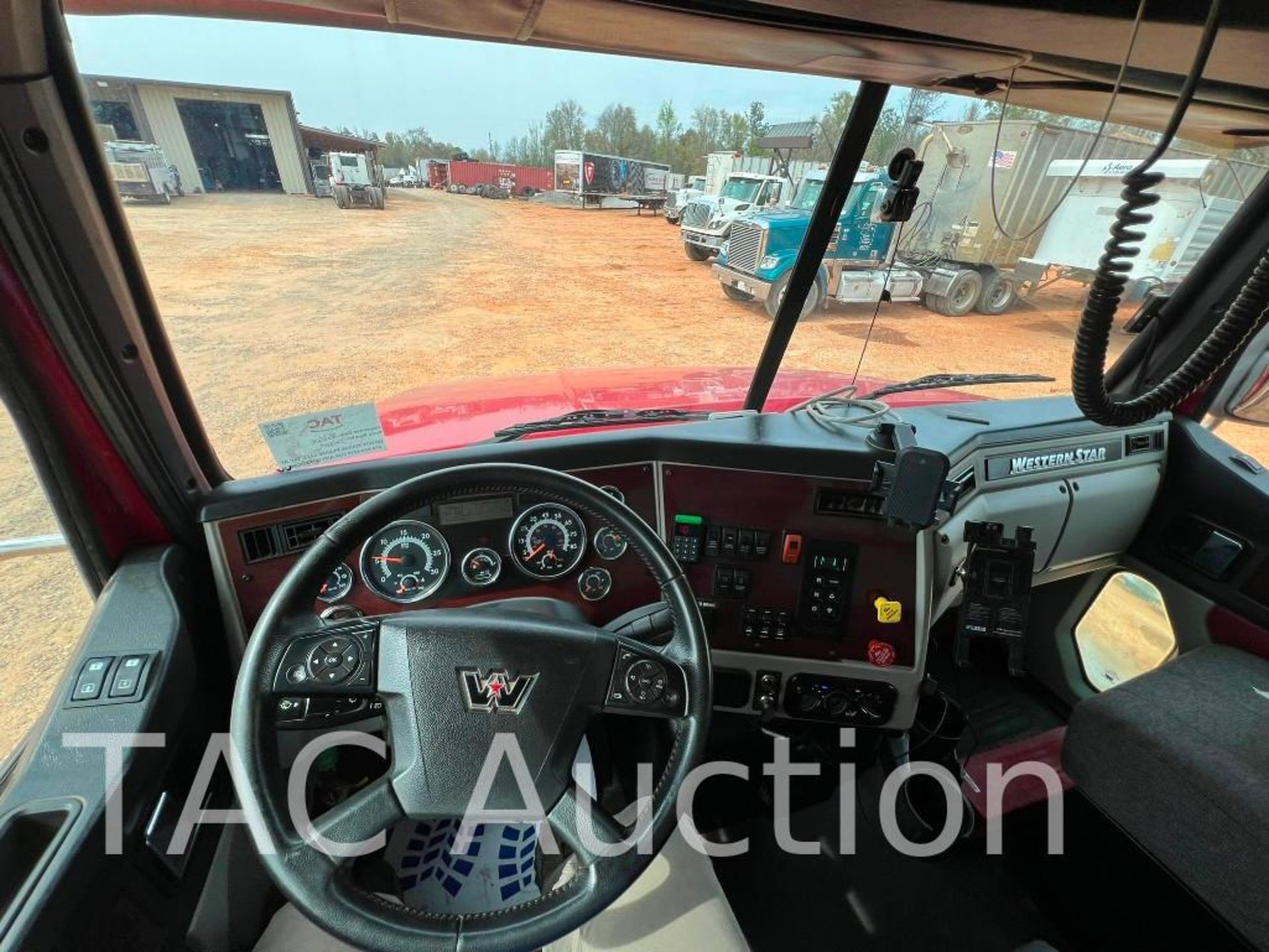 2022 Western Star 4700 SF Tri-Axle Dump Truck - Image 15 of 75