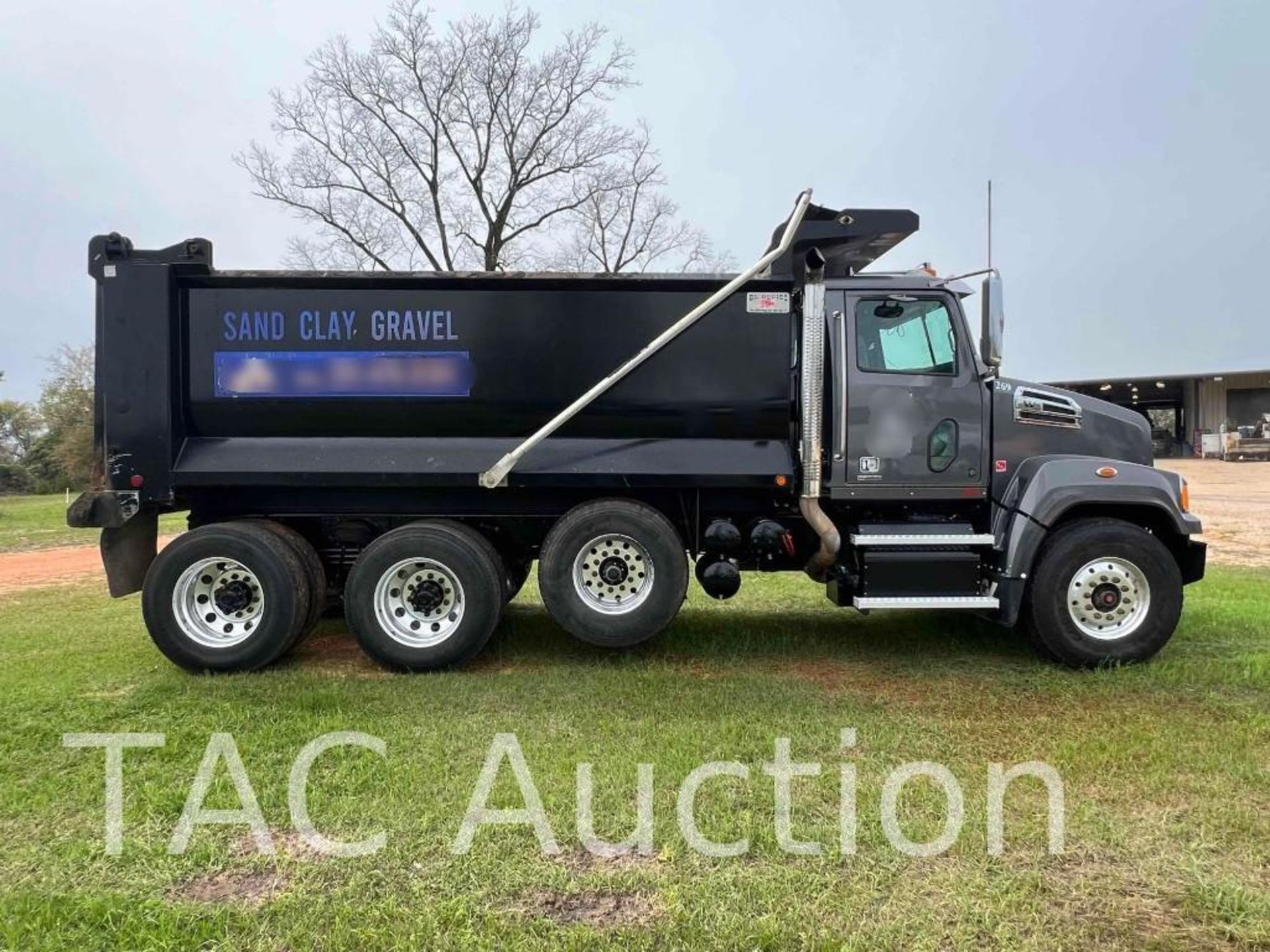 2022 Western Star 4700 SF Tri-Axle Dump Truck - Image 6 of 76