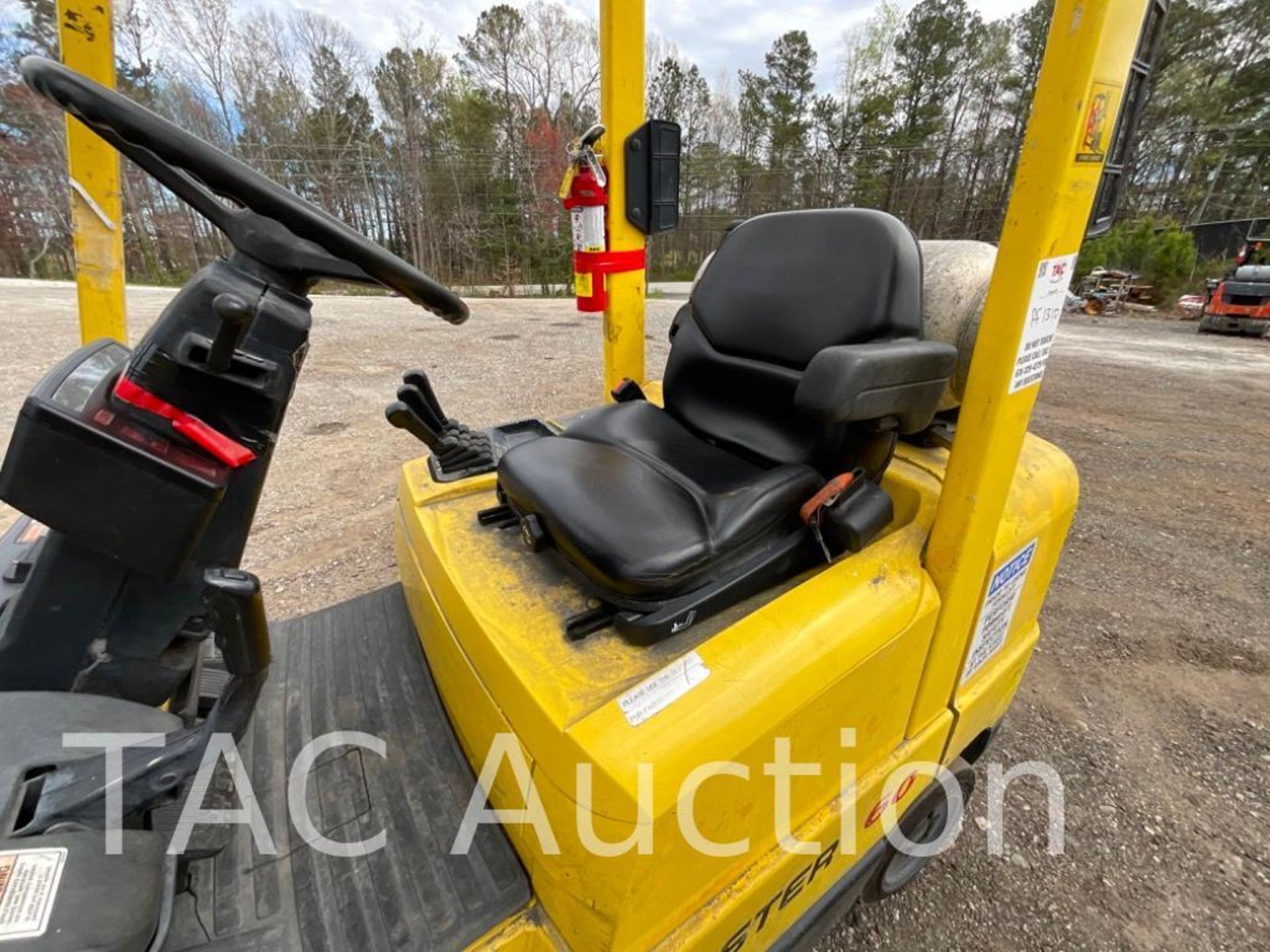 Hyster S60XM LP 6000lb Forklift - Image 12 of 25