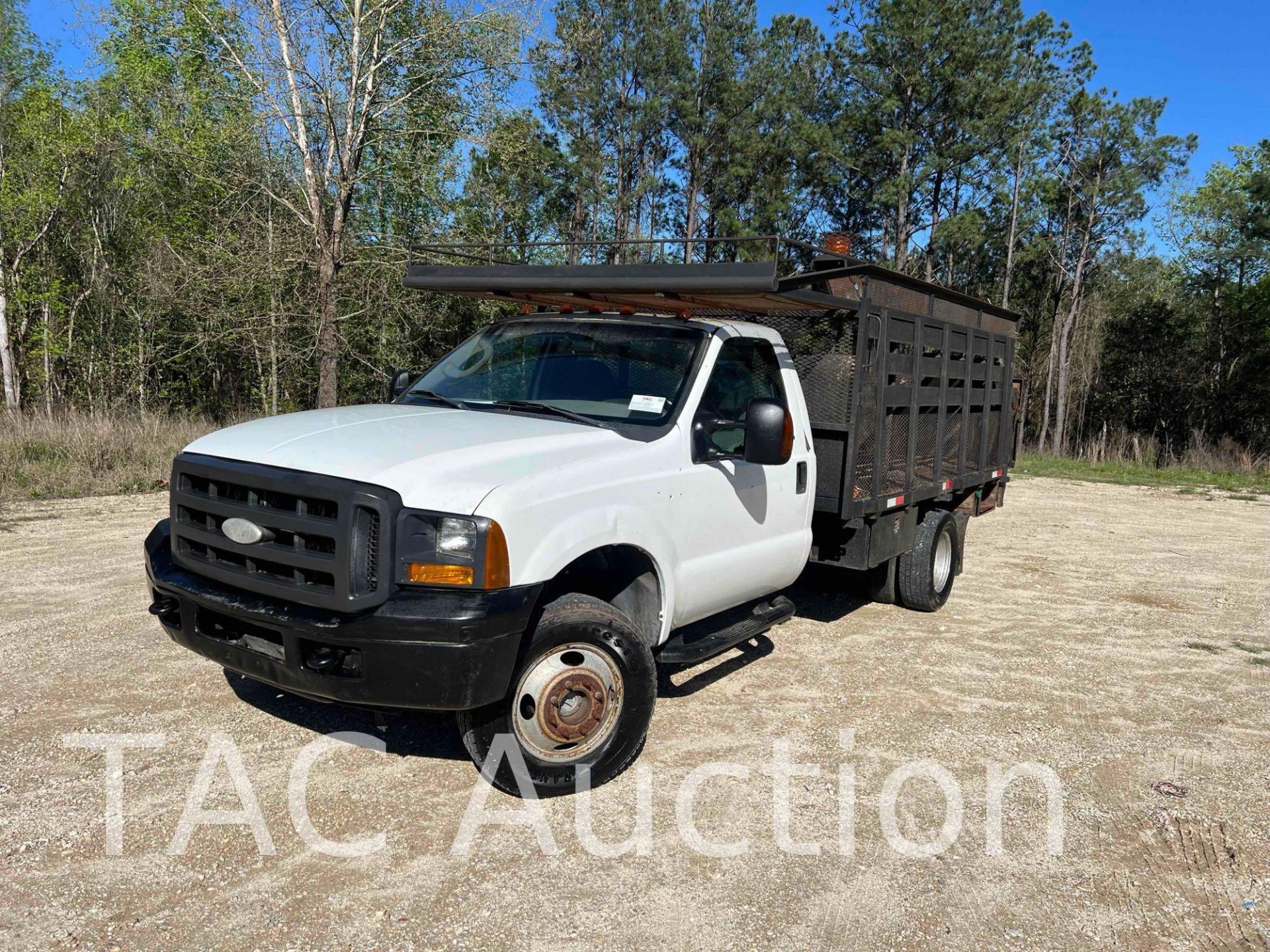 2005 Ford F350 4x4 W/ Landscape Body