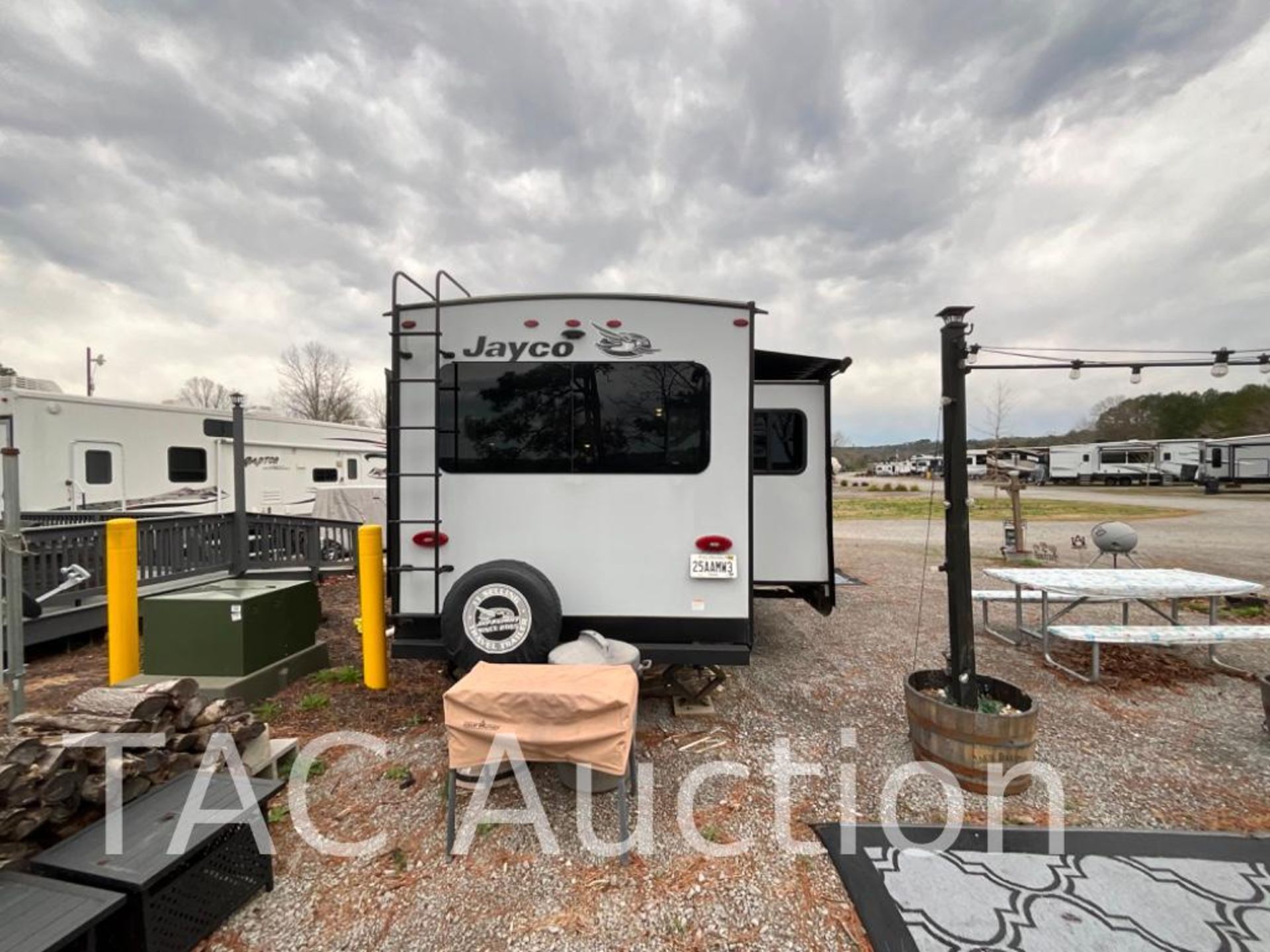 2020 Jayco Jay Flight 34RSBS Travel Trailer - Image 5 of 98