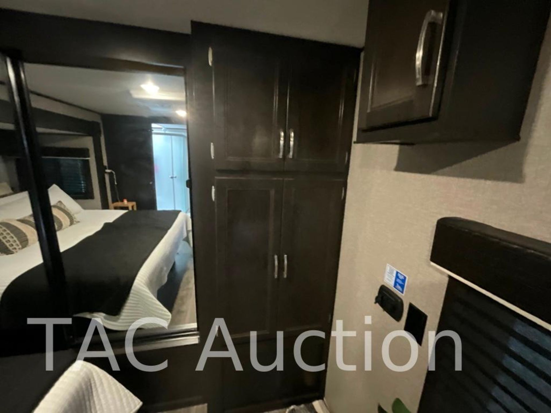 2020 Jayco Jay Flight 34RSBS Travel Trailer - Image 34 of 98