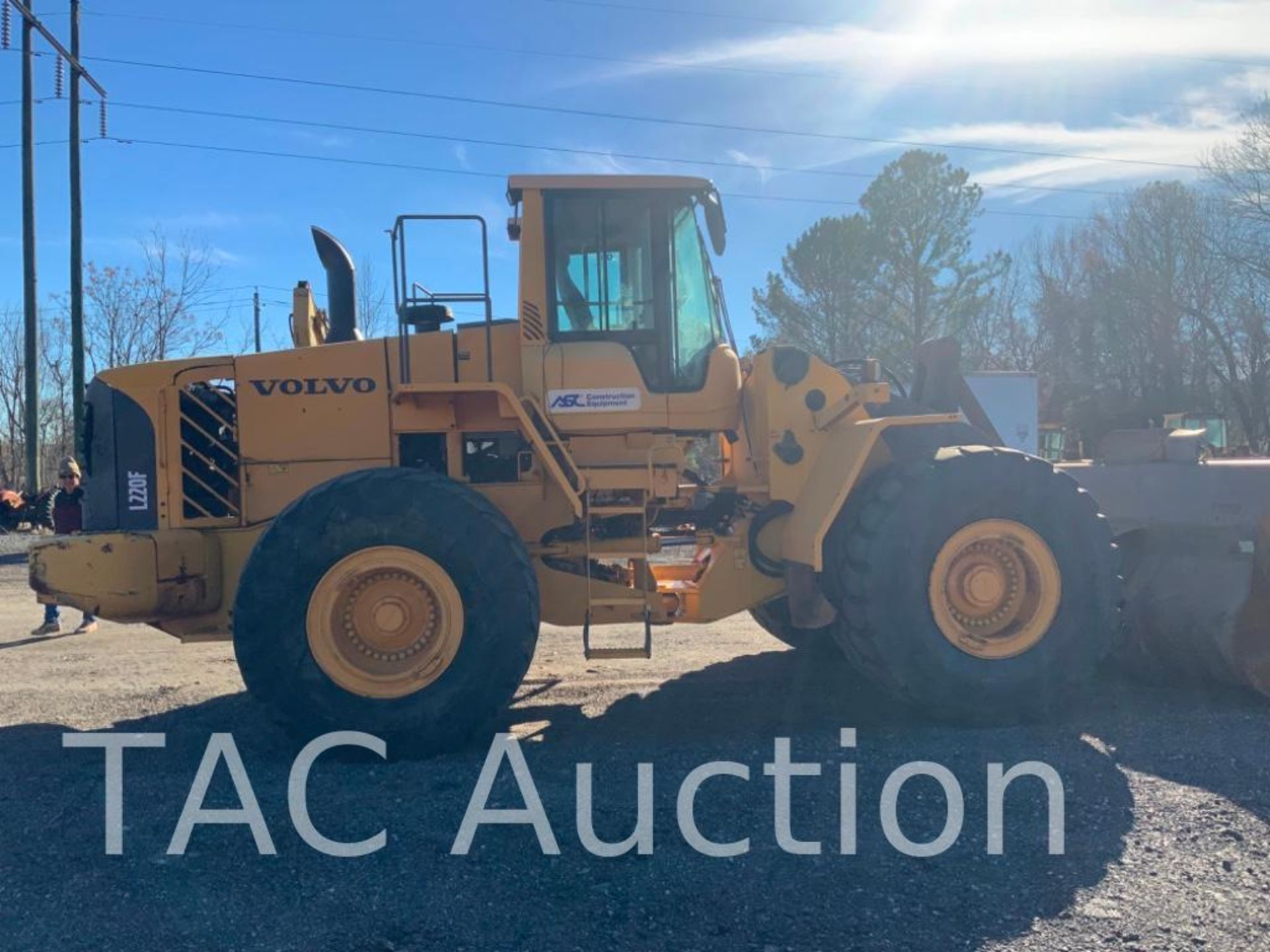 Volvo L220F Wheel Loader - Image 6 of 49