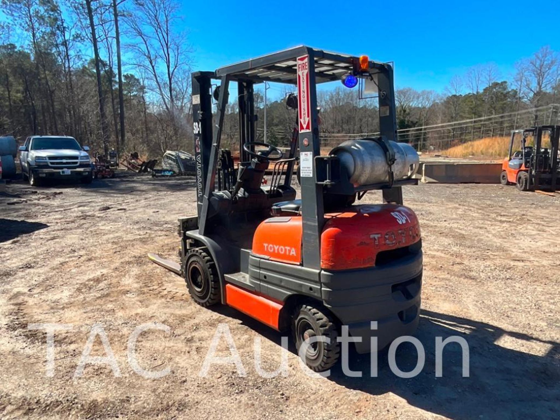 Toyota 42-6FGU15 3000lb Forklift - Image 3 of 28