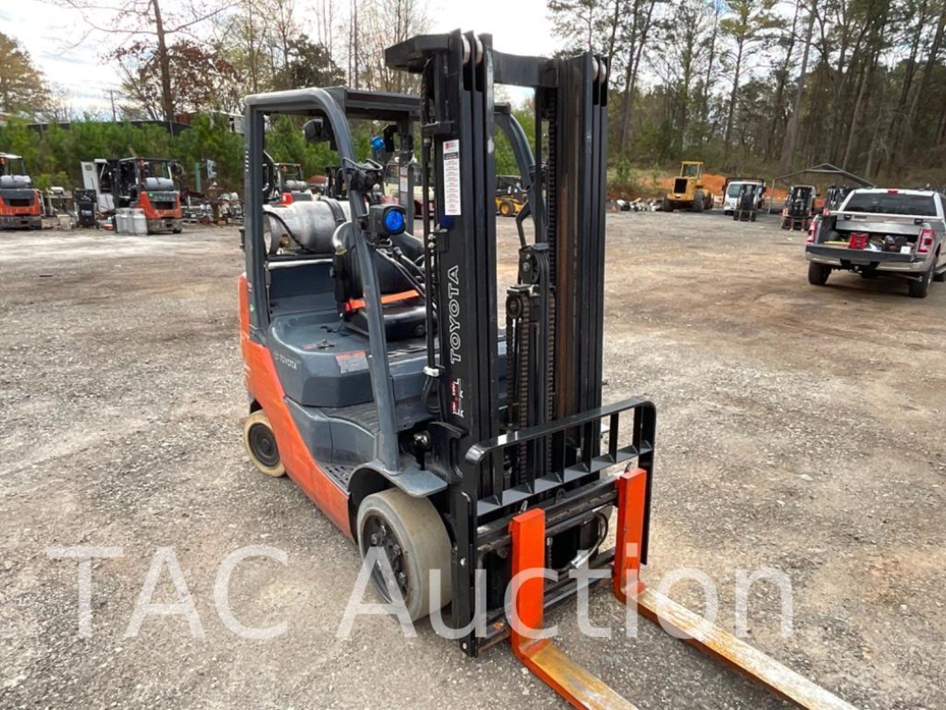 2017 Toyota 8FGCU25 5000lb Forklift - Image 7 of 23