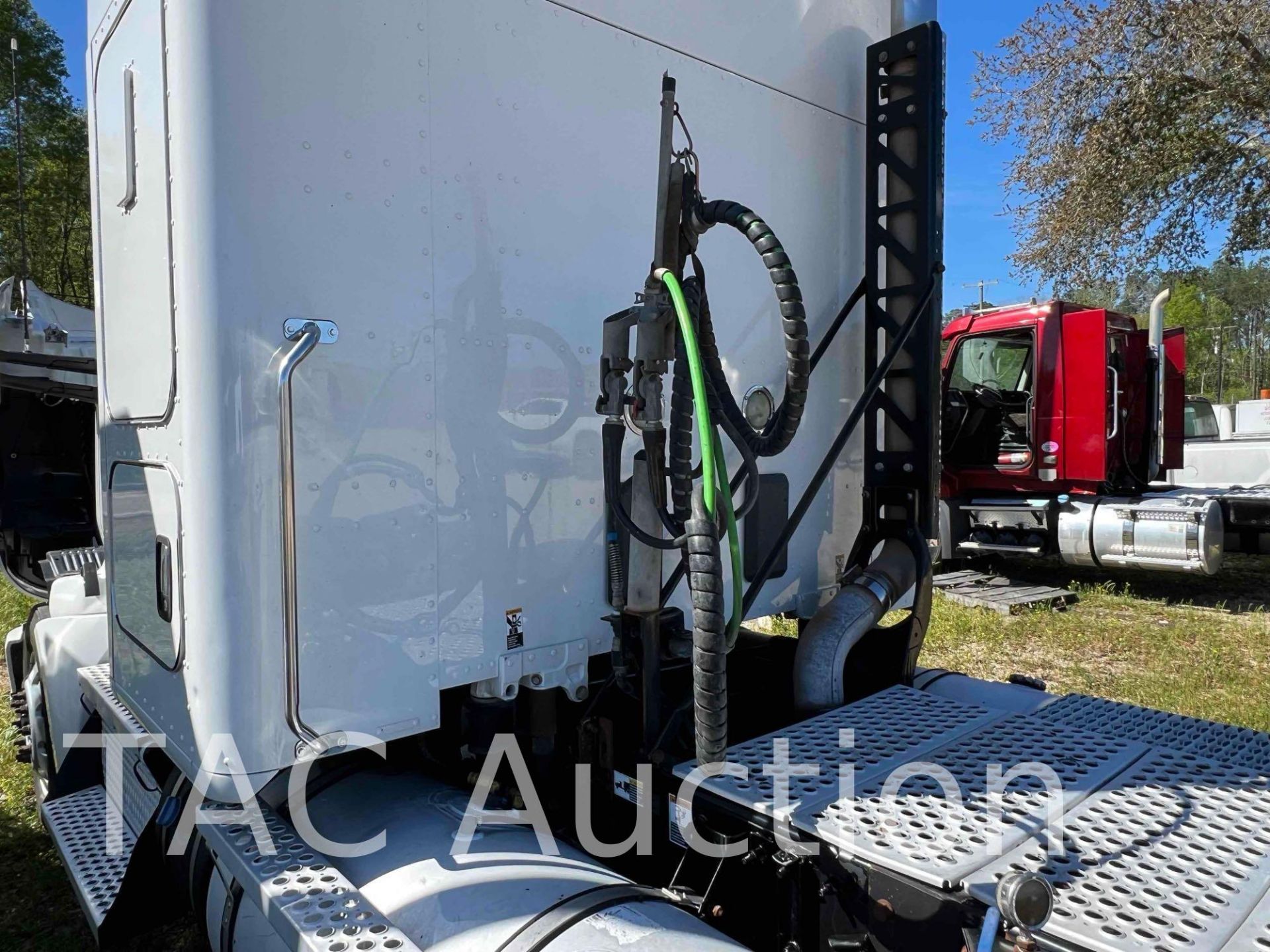 2015 Kenworth T680 Sleeper Truck - Image 11 of 66