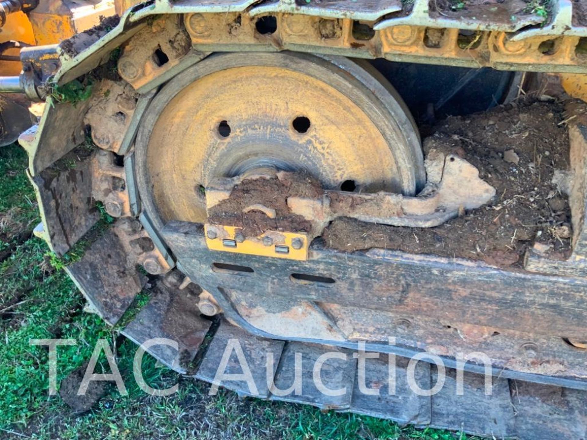 John Deere 550G Crawler Dozer - Image 31 of 36