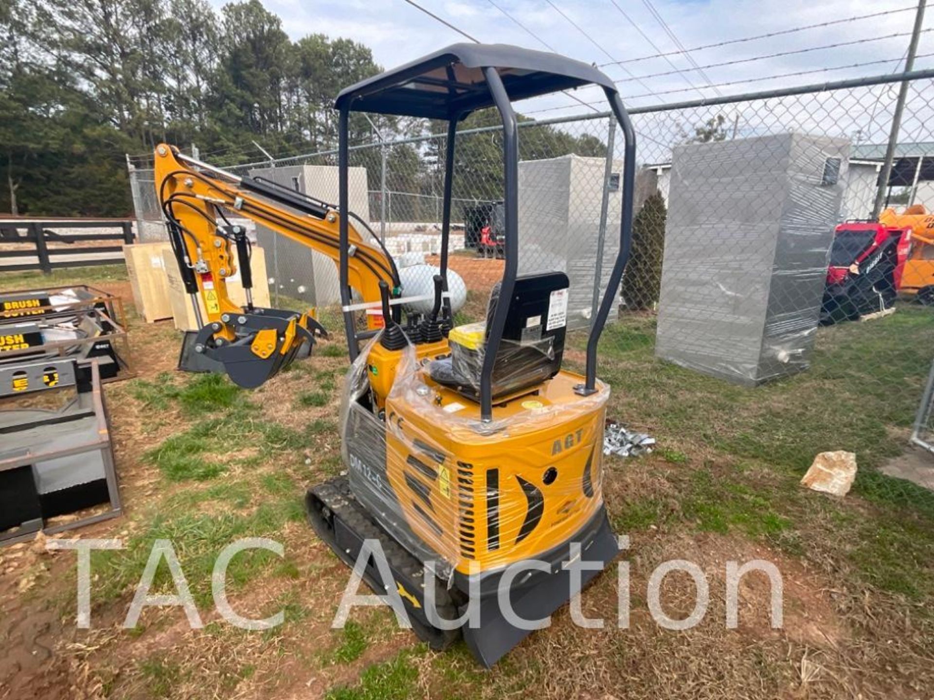 New AGT DM12-C Mini Excavator - Image 3 of 16