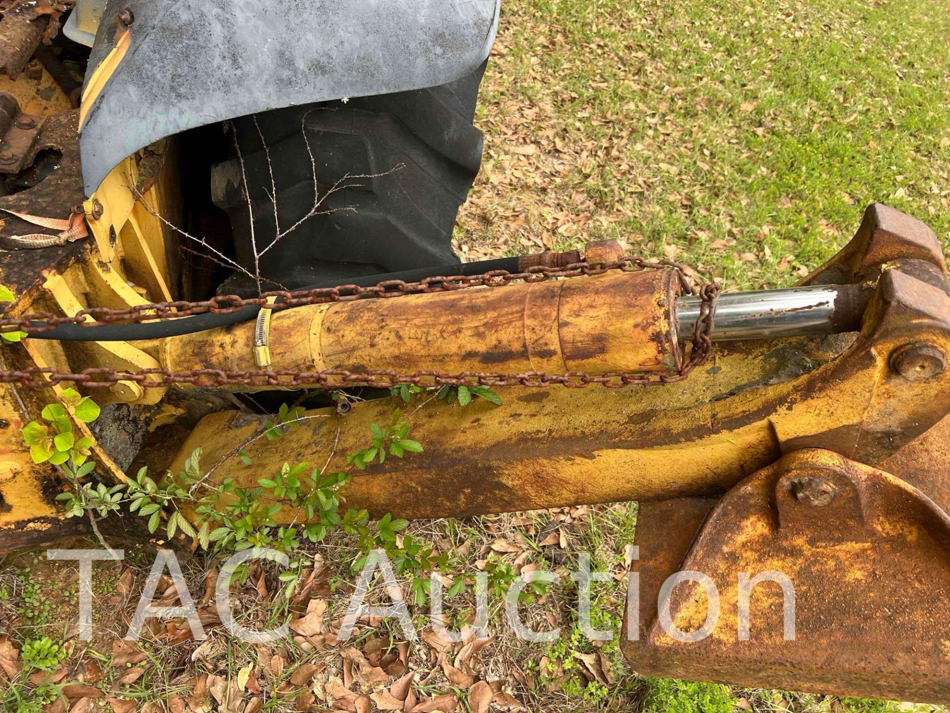 1997 Case 580 4x4 Backhoe Loader - Image 5 of 15