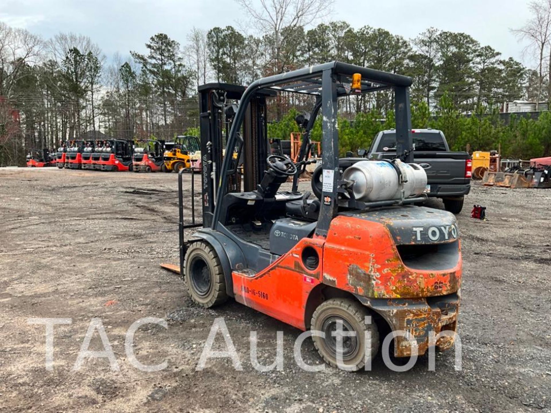 2017 Toyota 8FGU25 5,000lb Forklift - Image 3 of 28