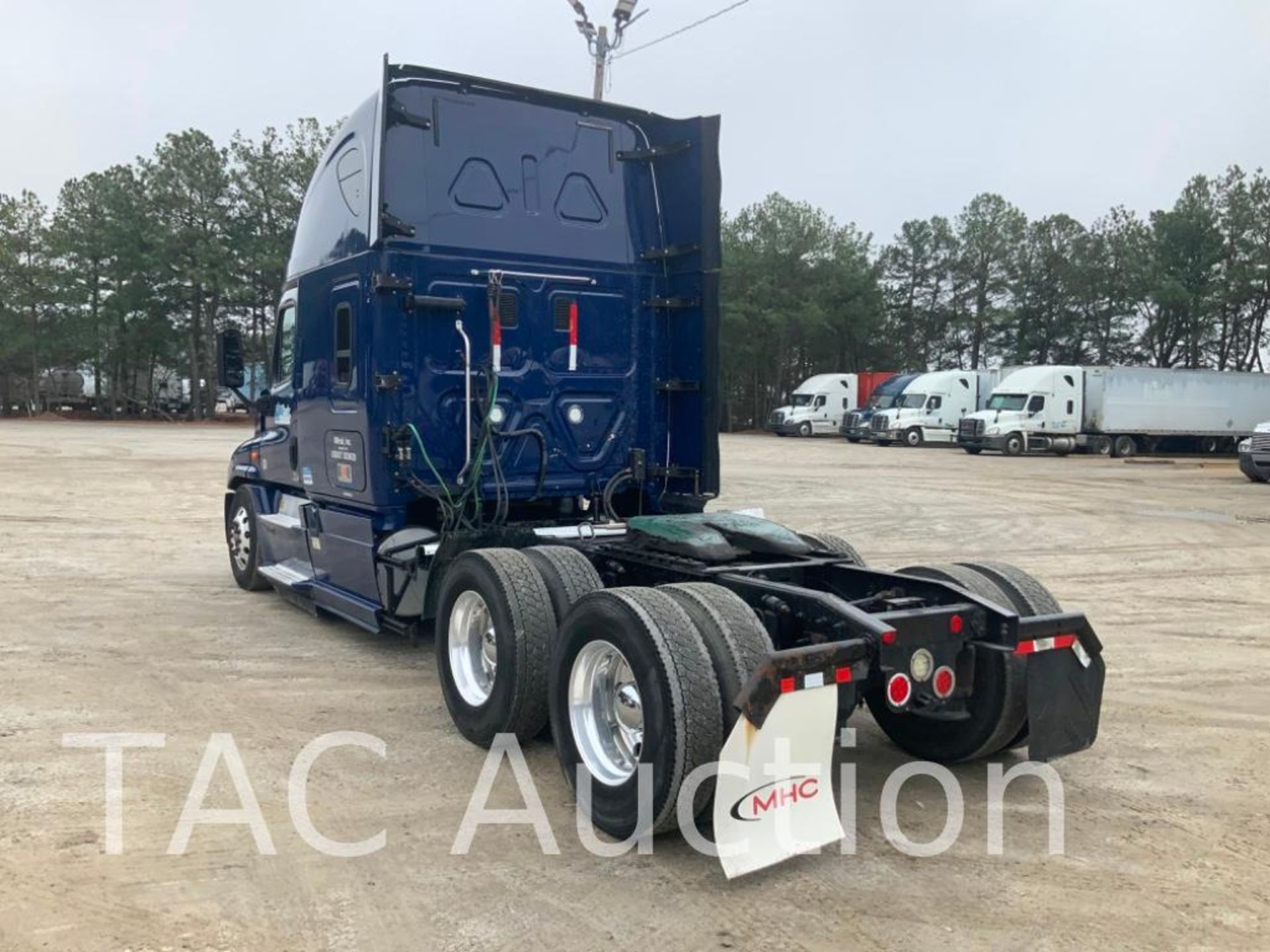 2016 Freightliner Cascadia 125 Sleeper Truck - Image 3 of 63