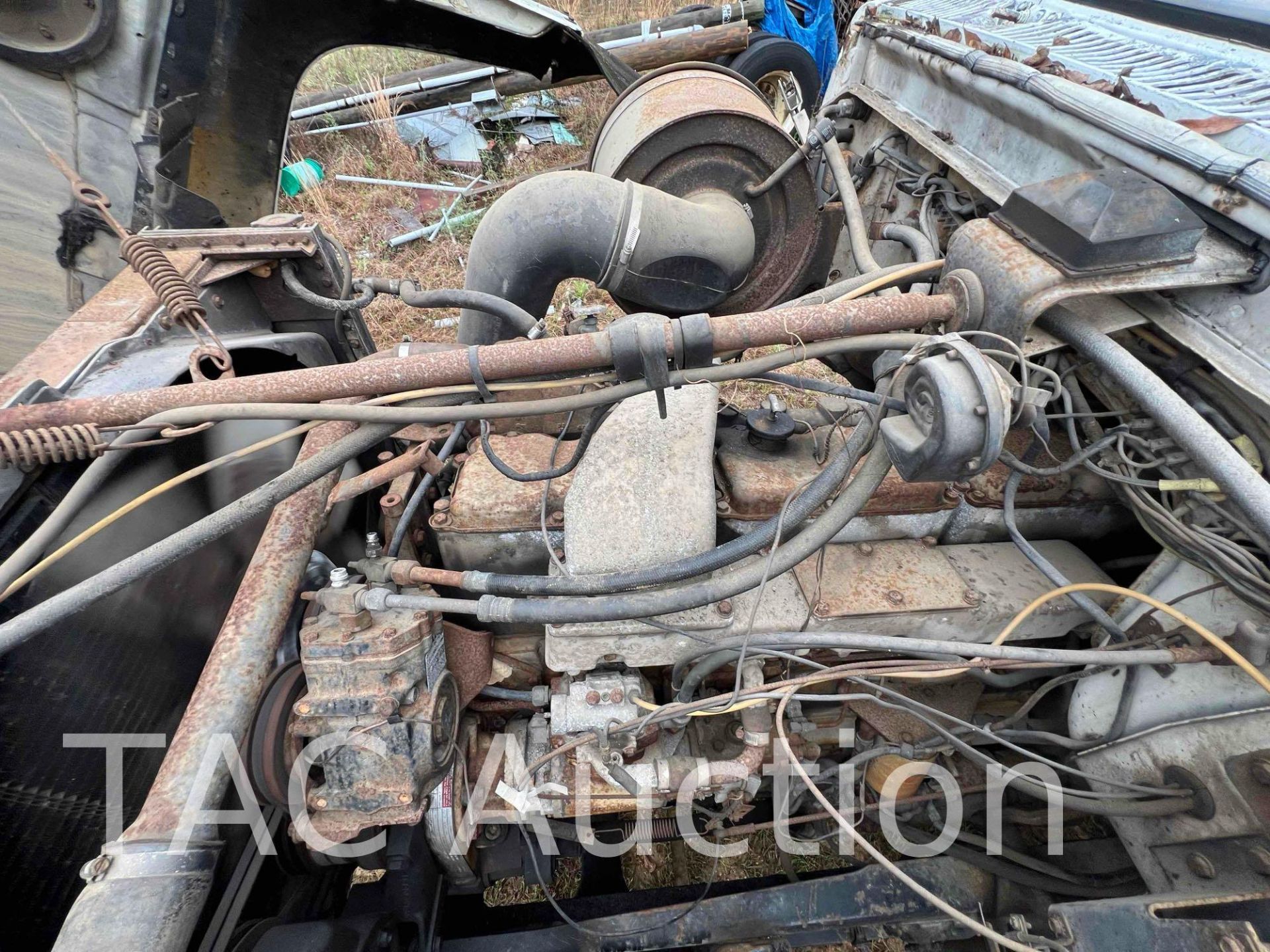 1979 Ford 9000 Day Cab - Image 35 of 59