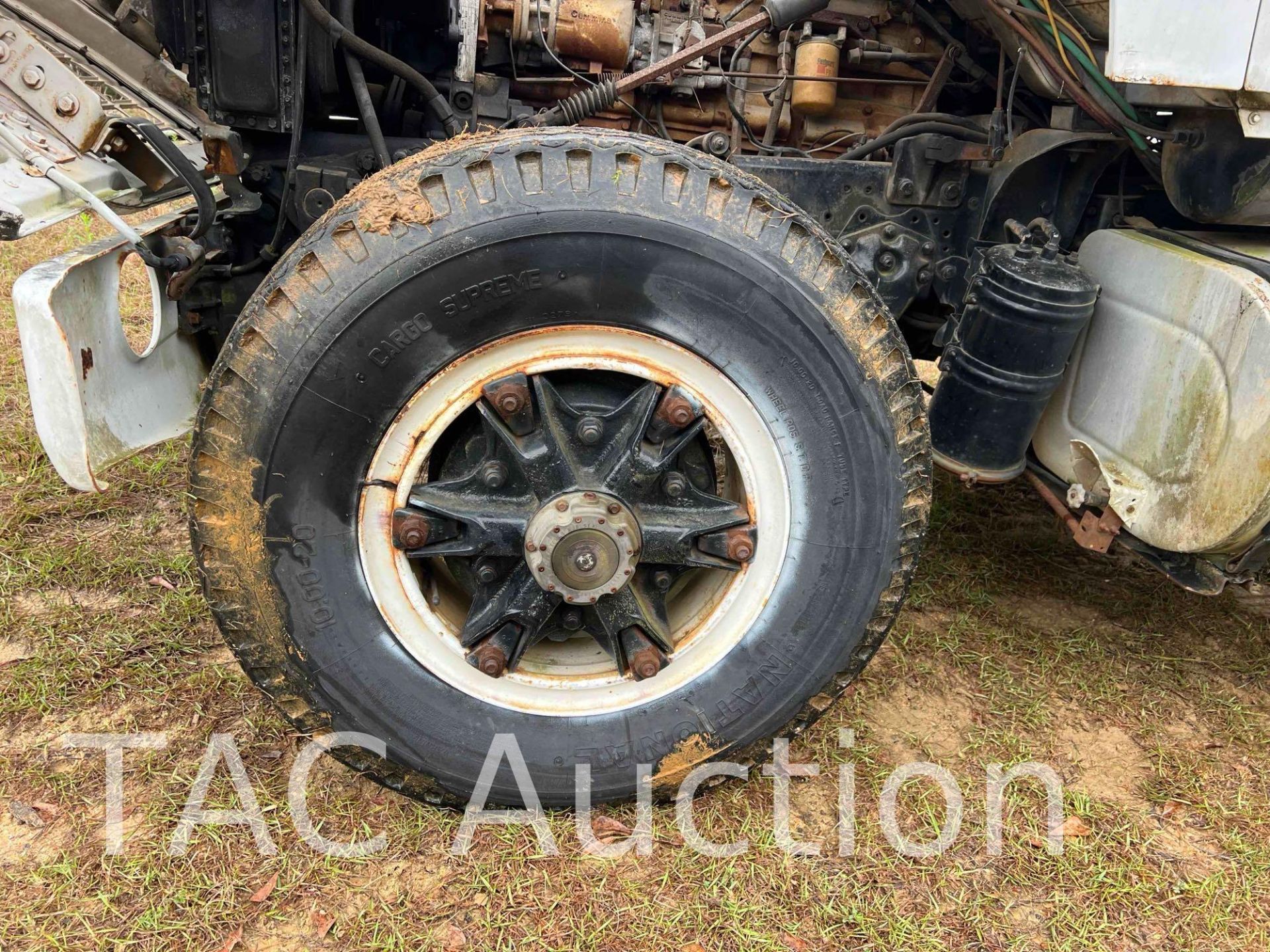 1979 Ford 9000 Day Cab - Image 41 of 59