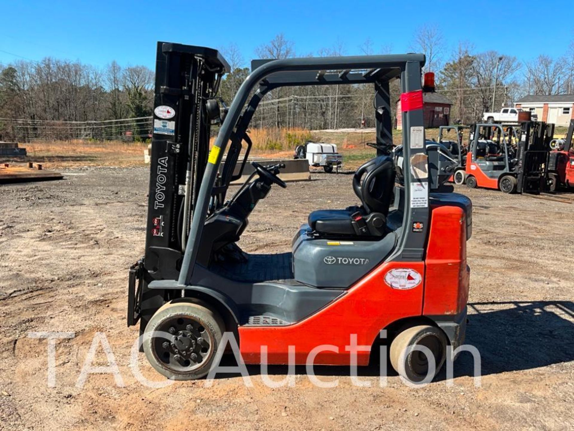 2013 Toyota 8FGCU25 5000lb Forklift - Image 2 of 29