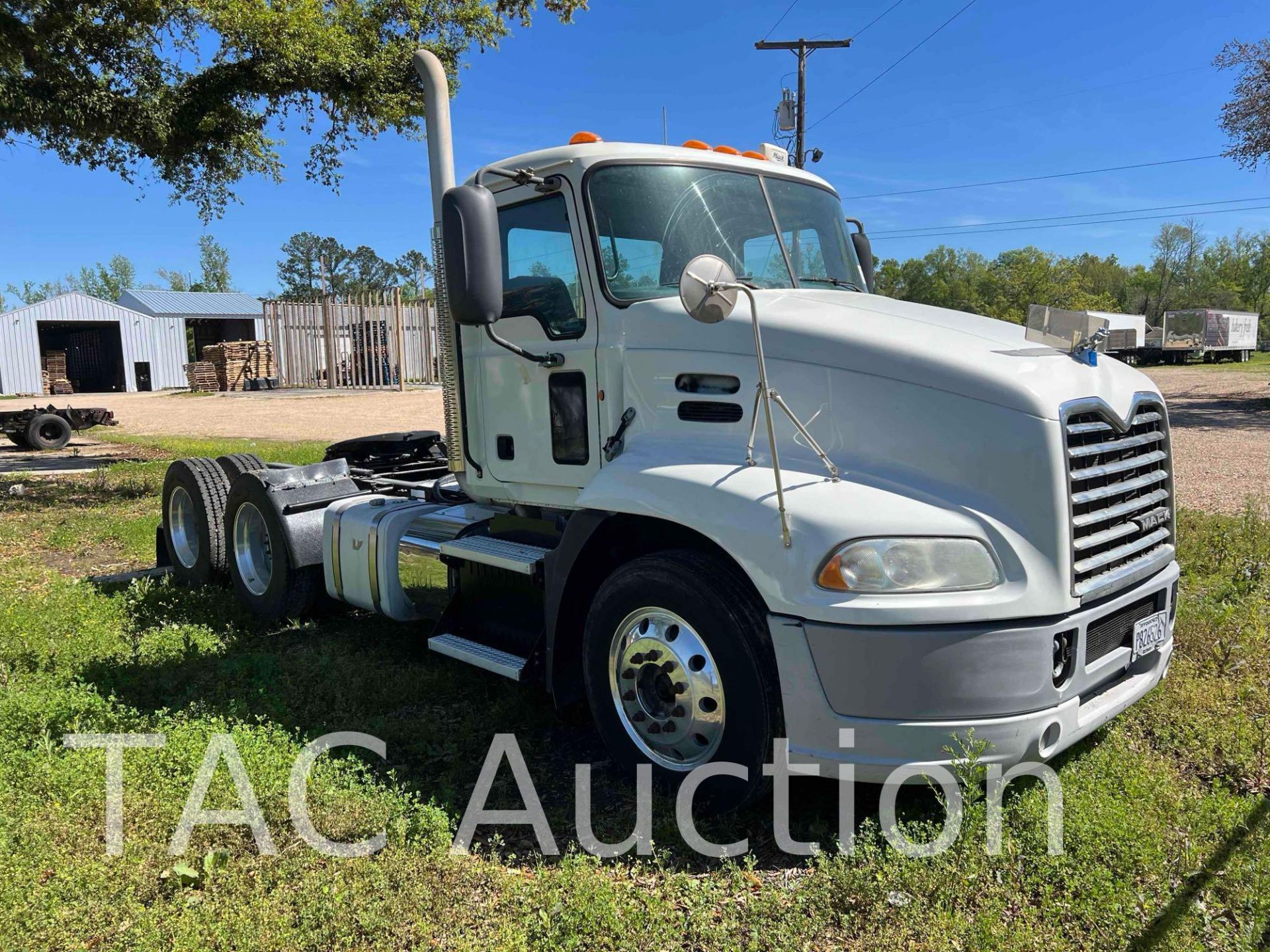 2011 Mack CXU613 Day Cab - Image 8 of 64