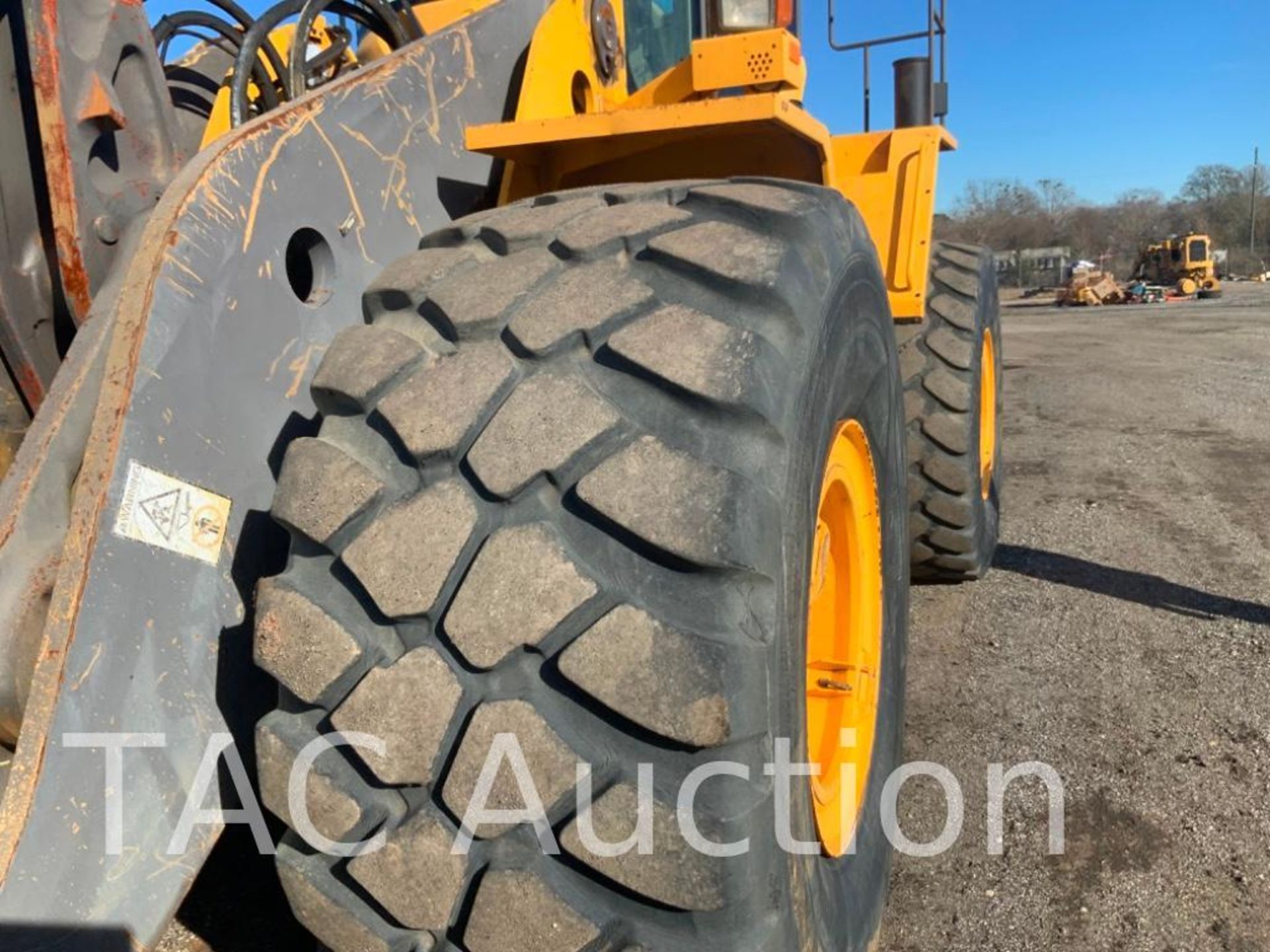 Volvo L220F Wheel Loader - Image 43 of 49