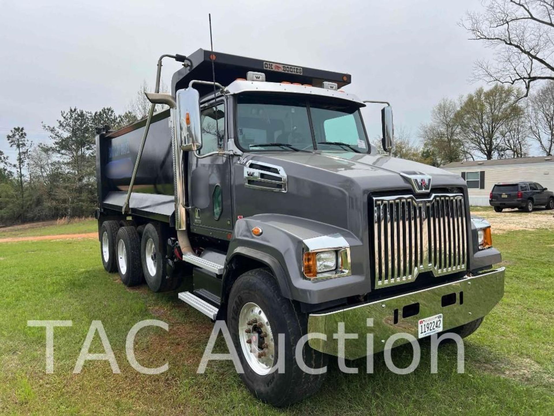 2022 Western Star 4700 SF Tri-Axle Dump Truck - Image 7 of 76