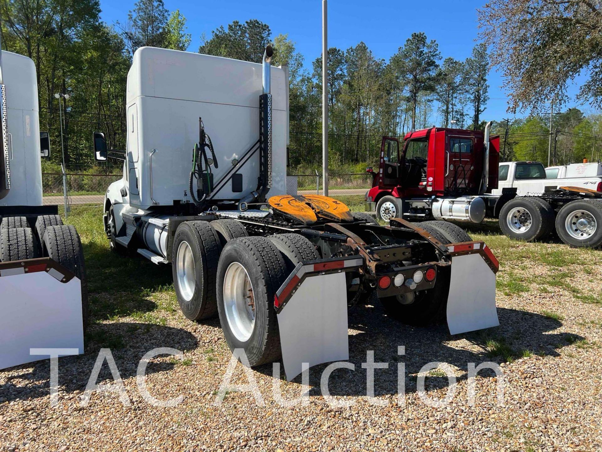 2015 Kenworth T680 Sleeper Truck - Image 5 of 66