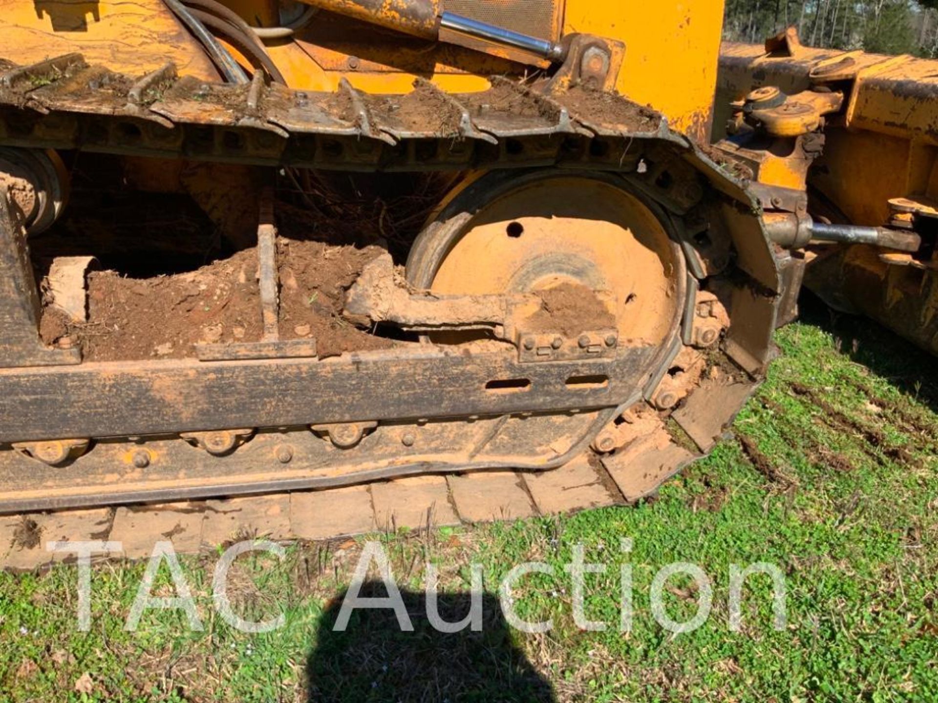 John Deere 550G Crawler Dozer - Image 30 of 36