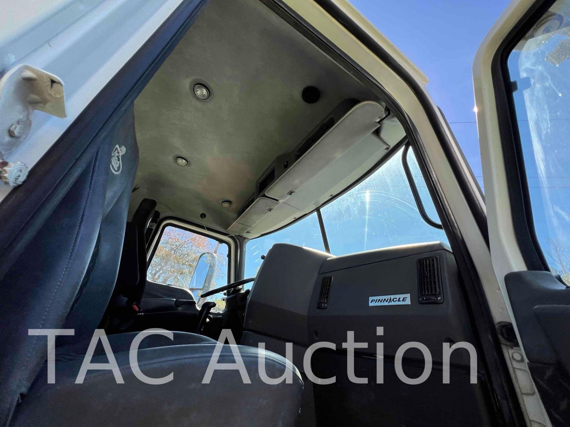 2011 Mack CXU613 Day Cab - Image 33 of 64