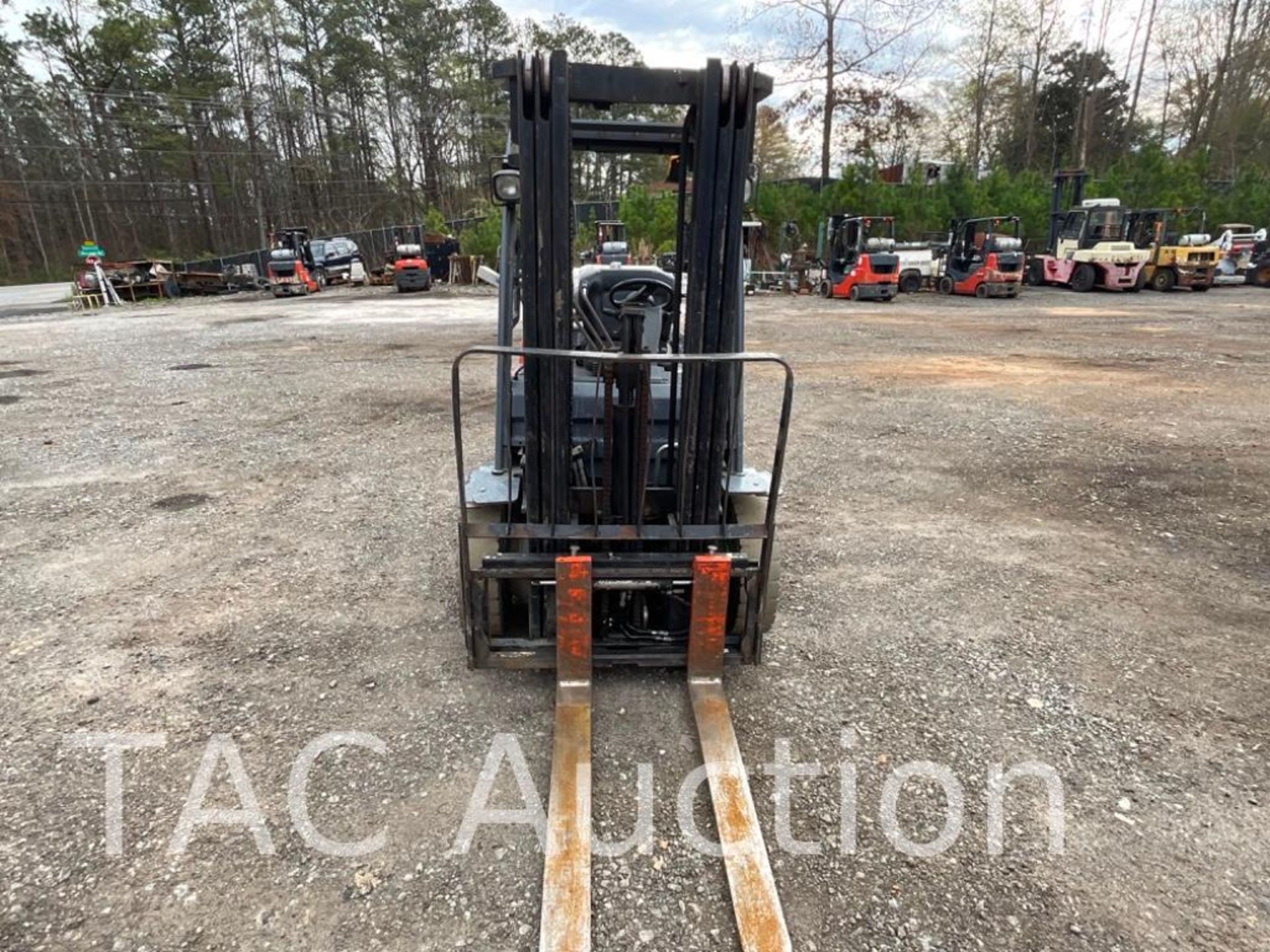 2015 Toyota 8FGU25 5000lb Forklift - Image 8 of 22