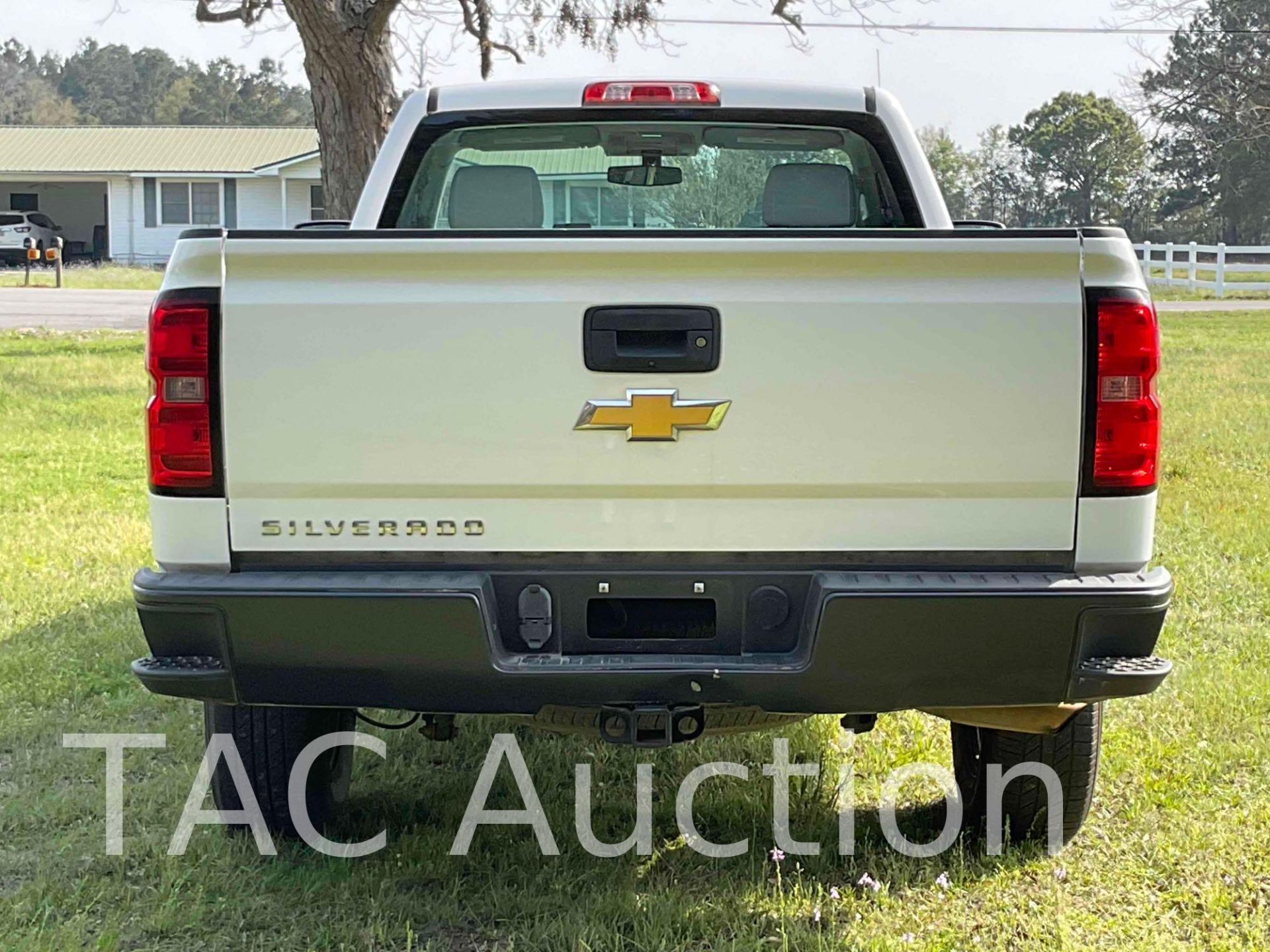 2015 Chevrolet Silverado 1500 4x4 Pickup Truck - Image 4 of 40