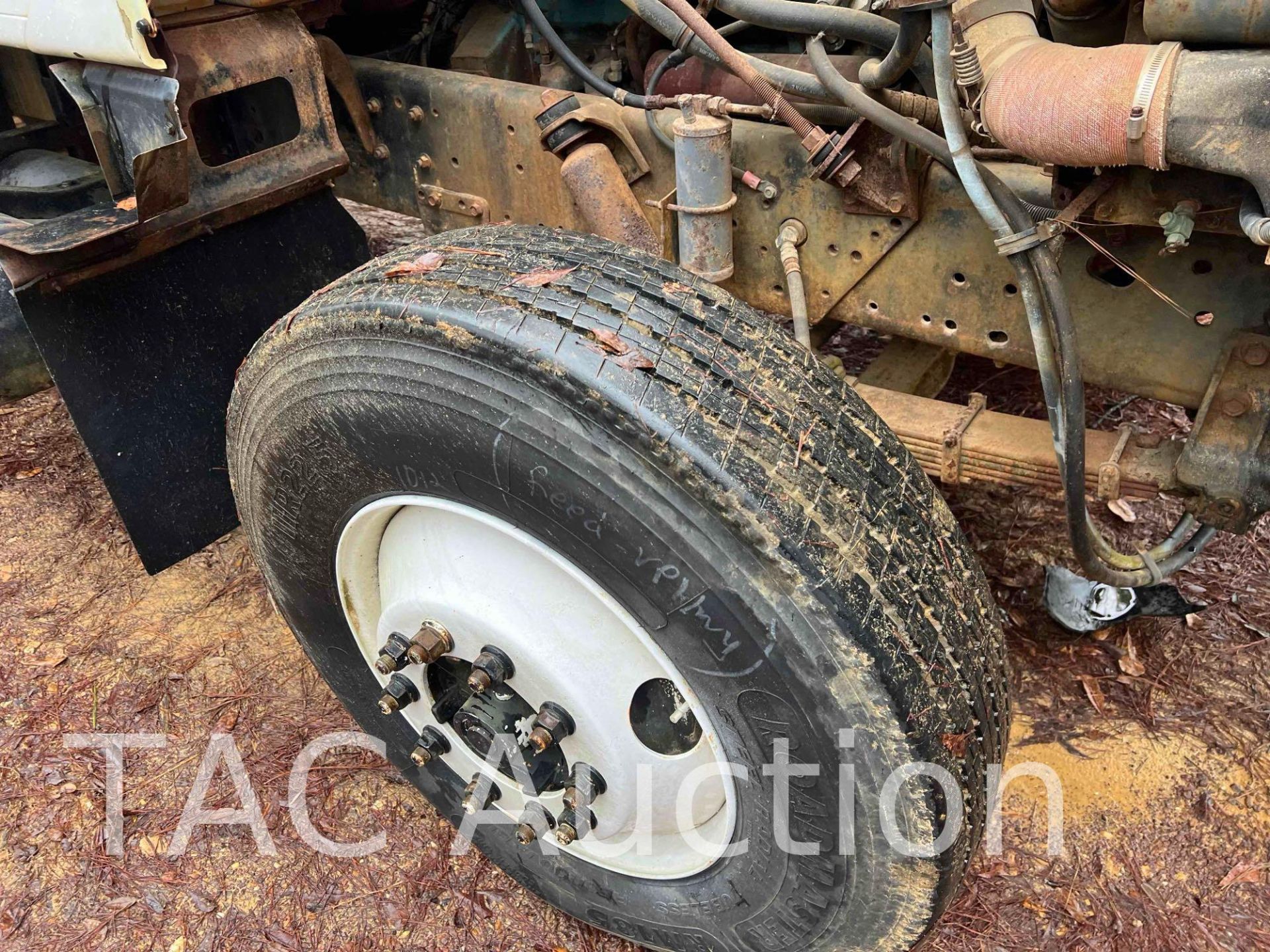 1979 Ford 9000 Day Cab - Image 54 of 59