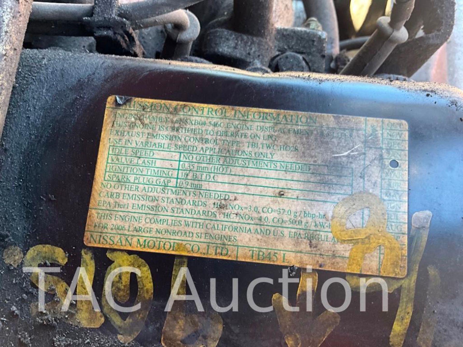 2006 Nissan F04B40V 8000lb Forklift - Image 20 of 29