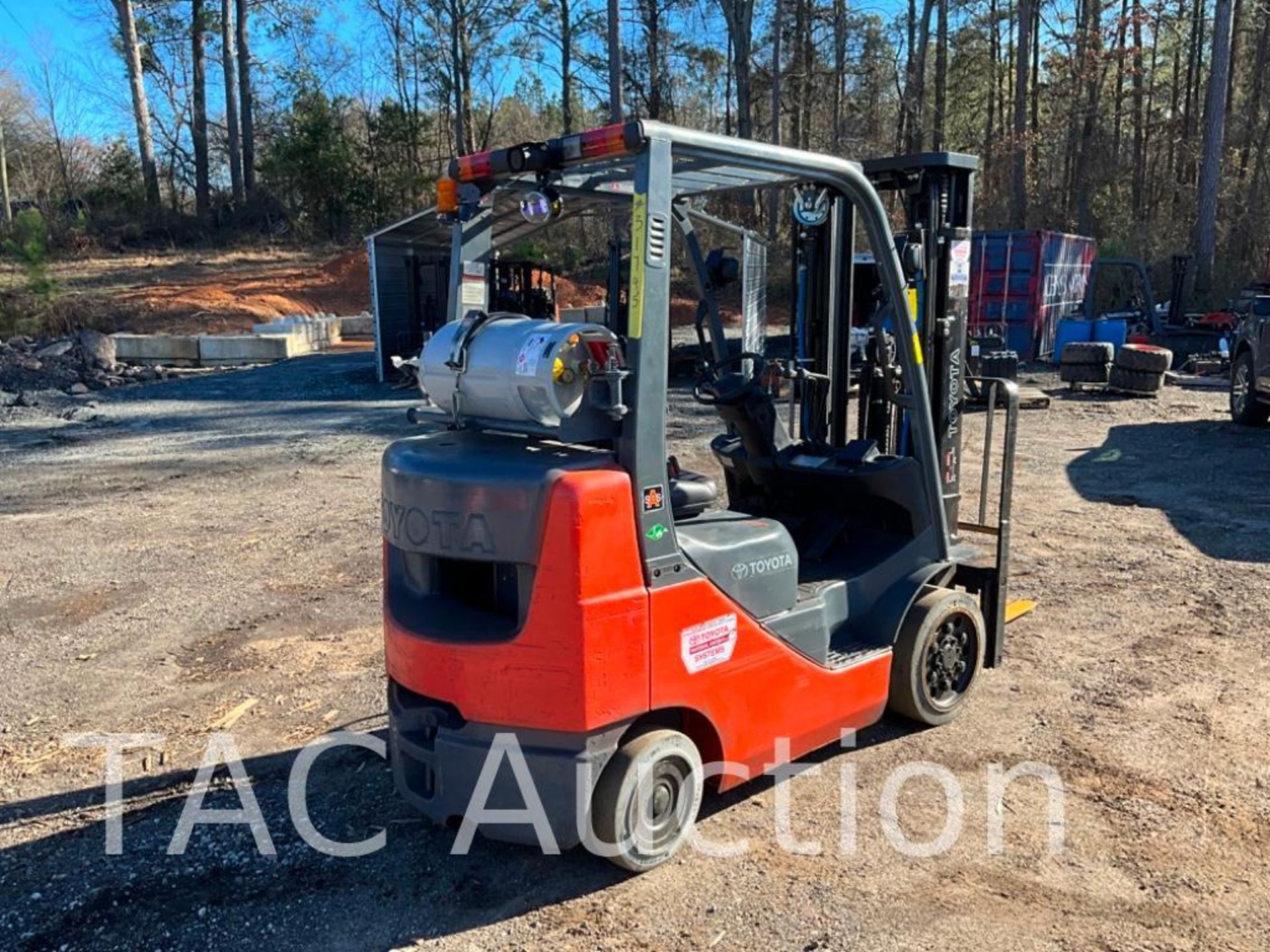 2011 Toyota 8FGCU25 5000lb Forklift - Image 5 of 32