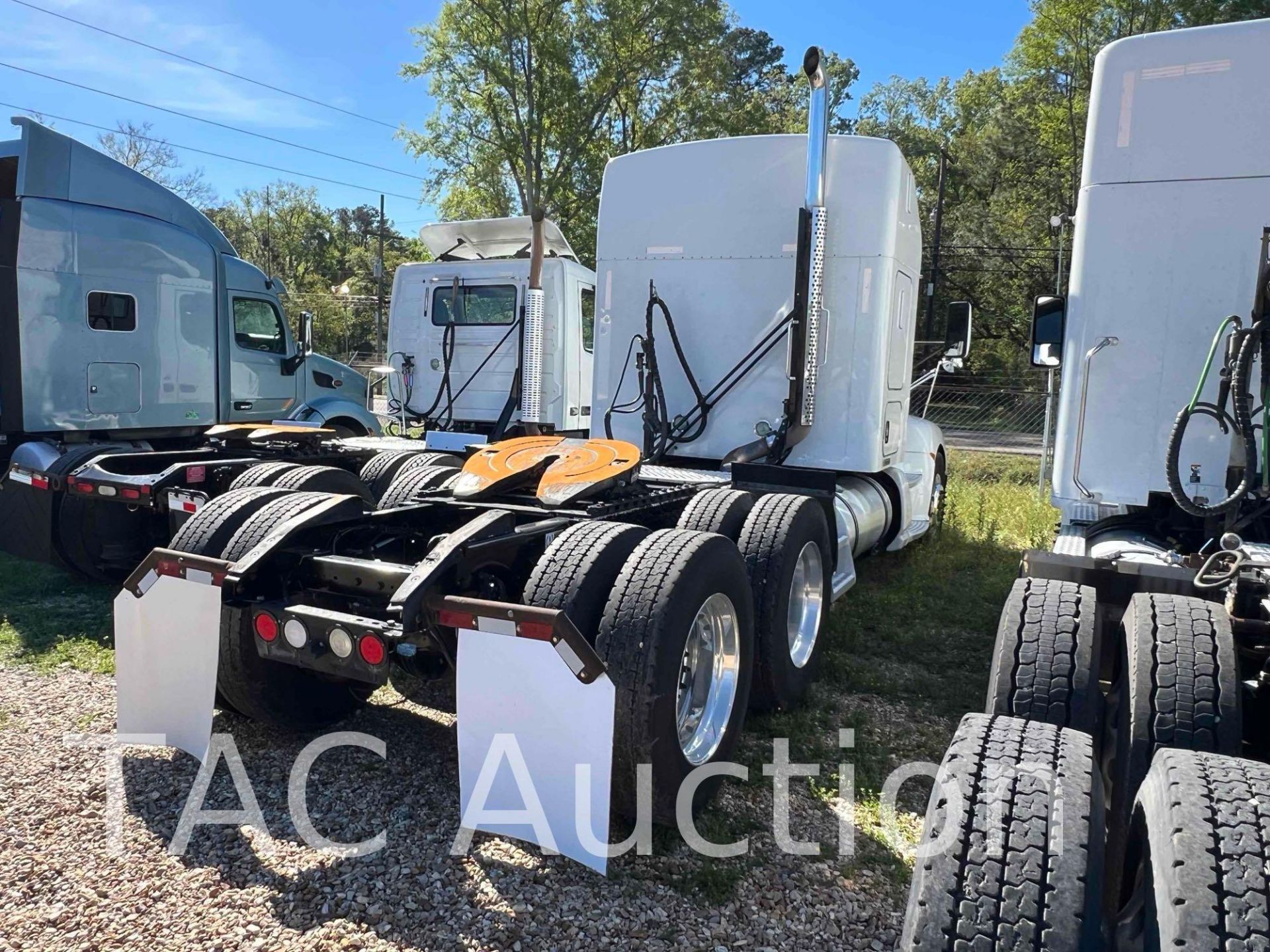 2015 Kenworth T680 Sleeper Truck - Image 8 of 70