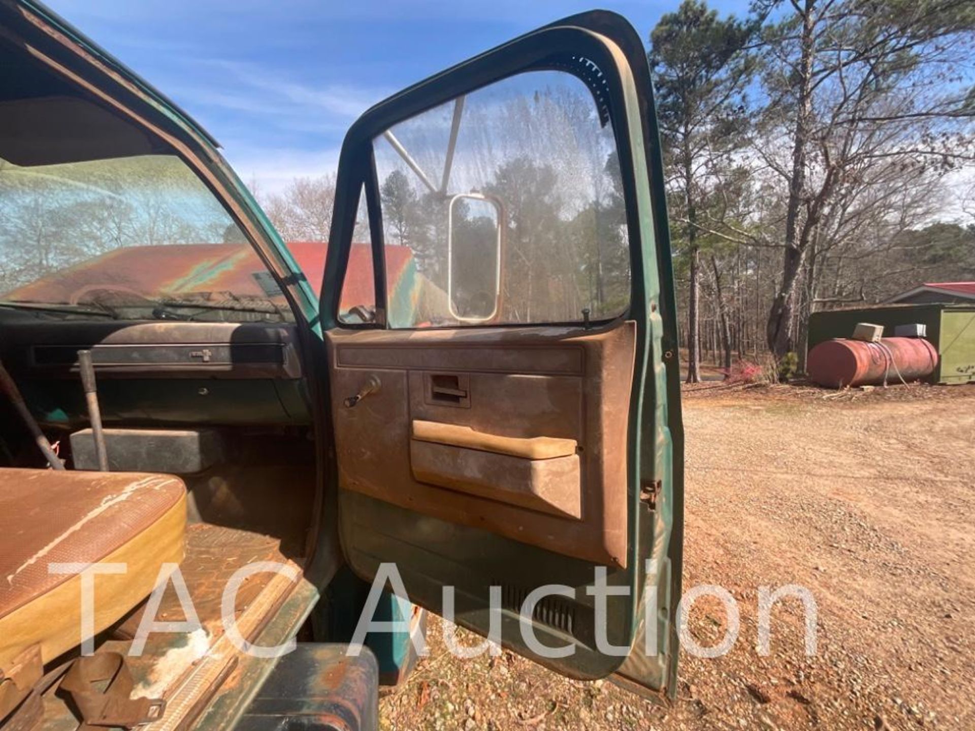 1981 Chevrolet C6 Dump Truck - Image 18 of 46