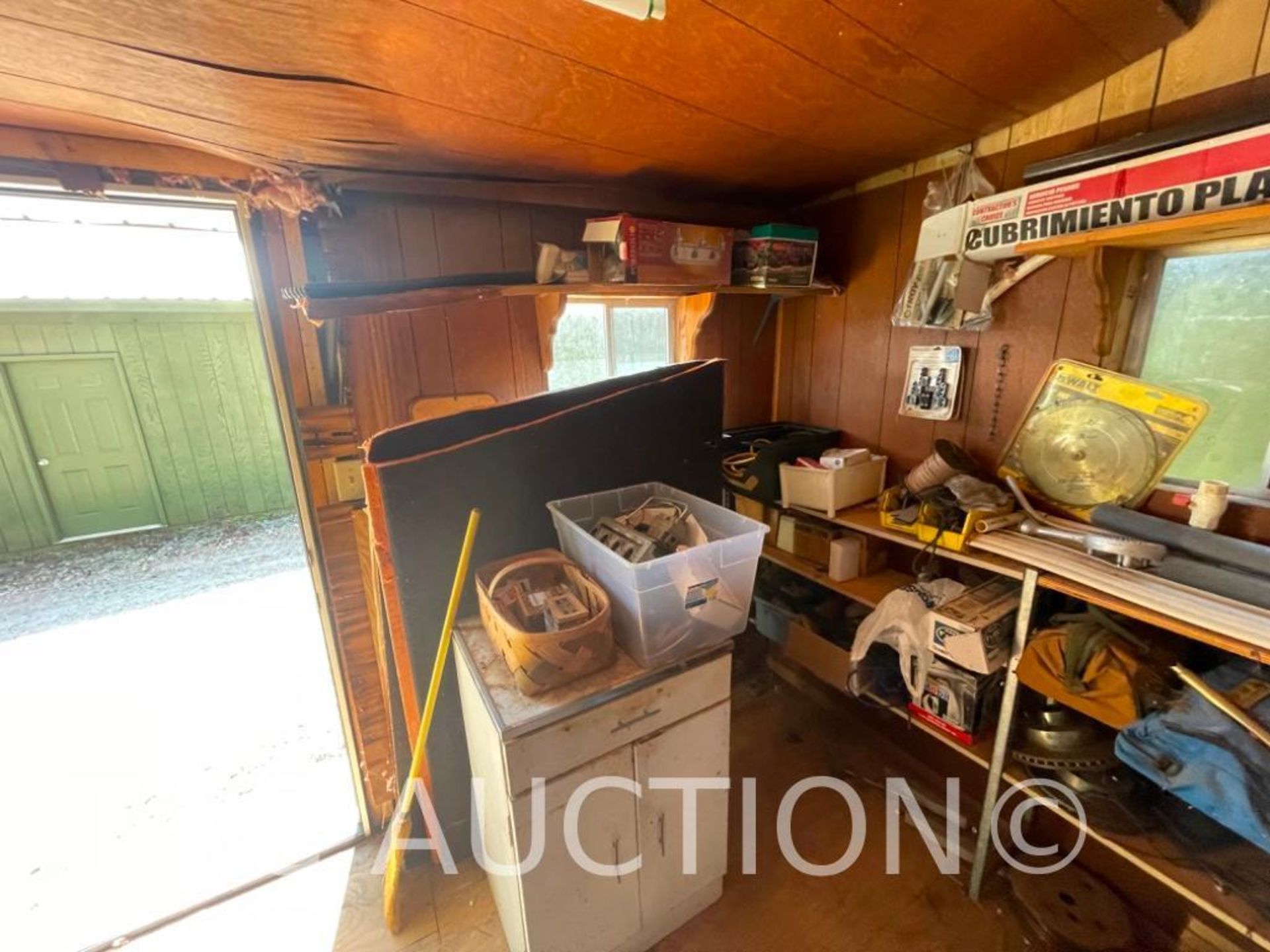 Storage Shed And Contents - Image 13 of 16