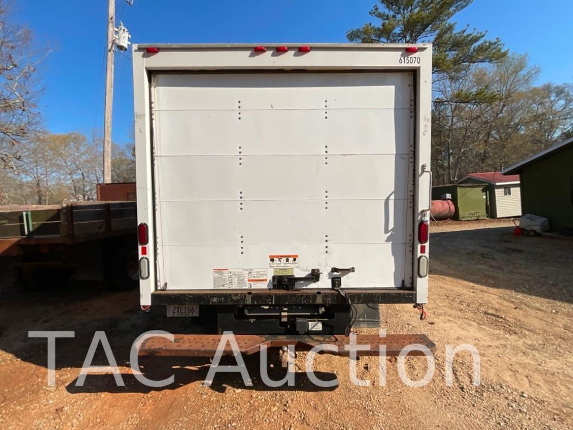 2016 Ford E350 16ft Box Truck - Image 4 of 38