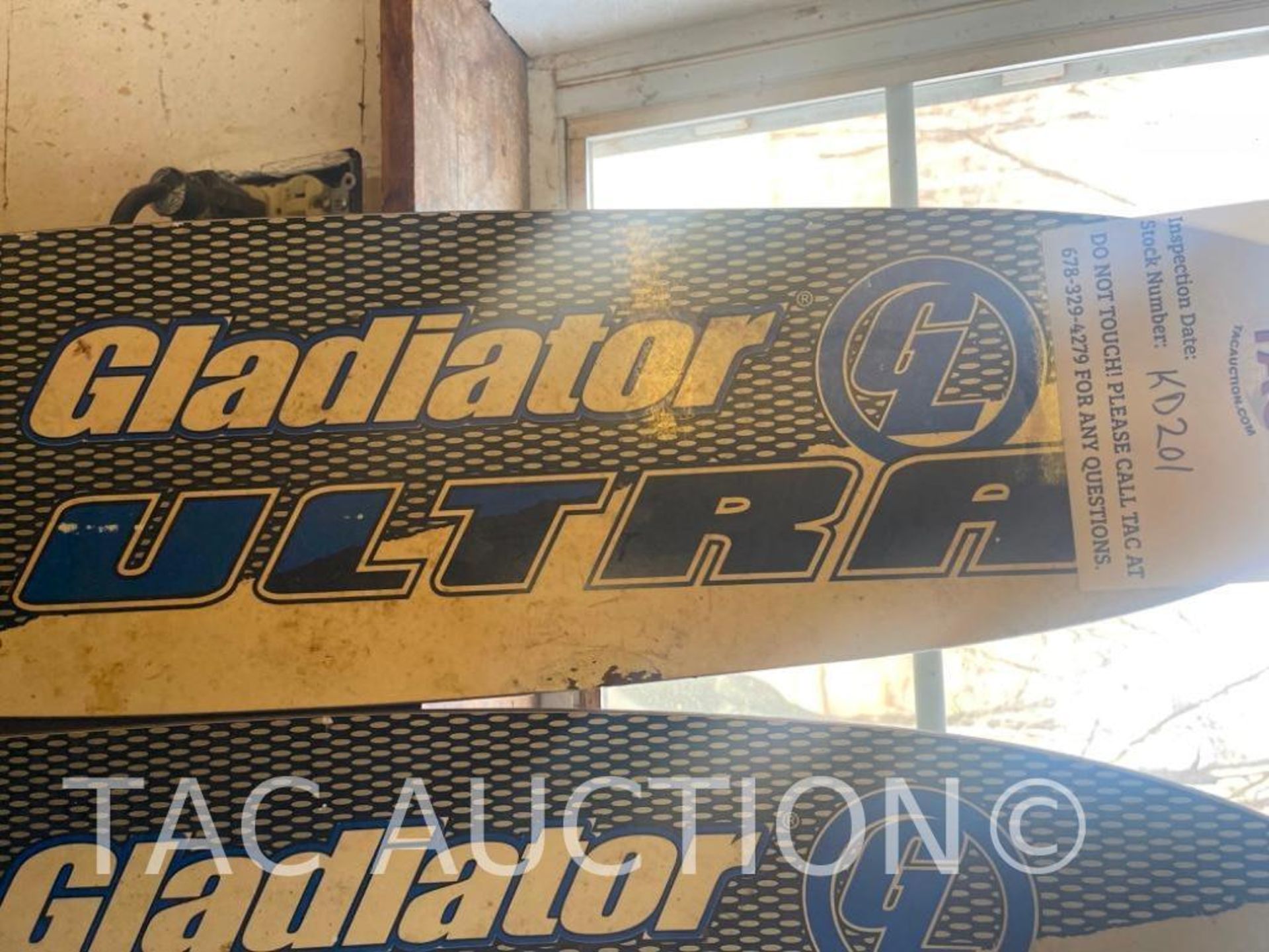 Gladiator Ultra Water Skis - Image 2 of 4