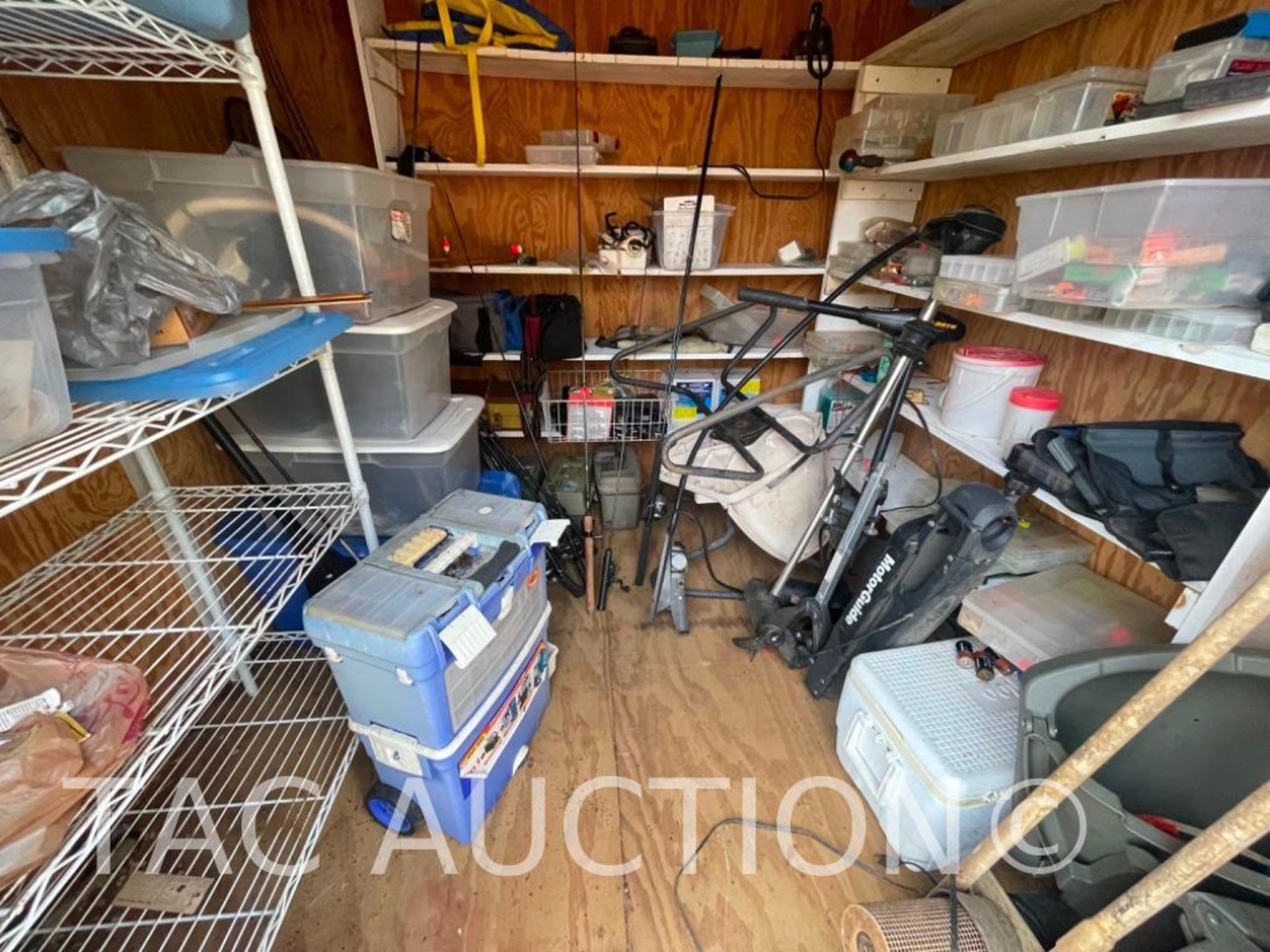 Storage Shed And Contents - Image 8 of 13