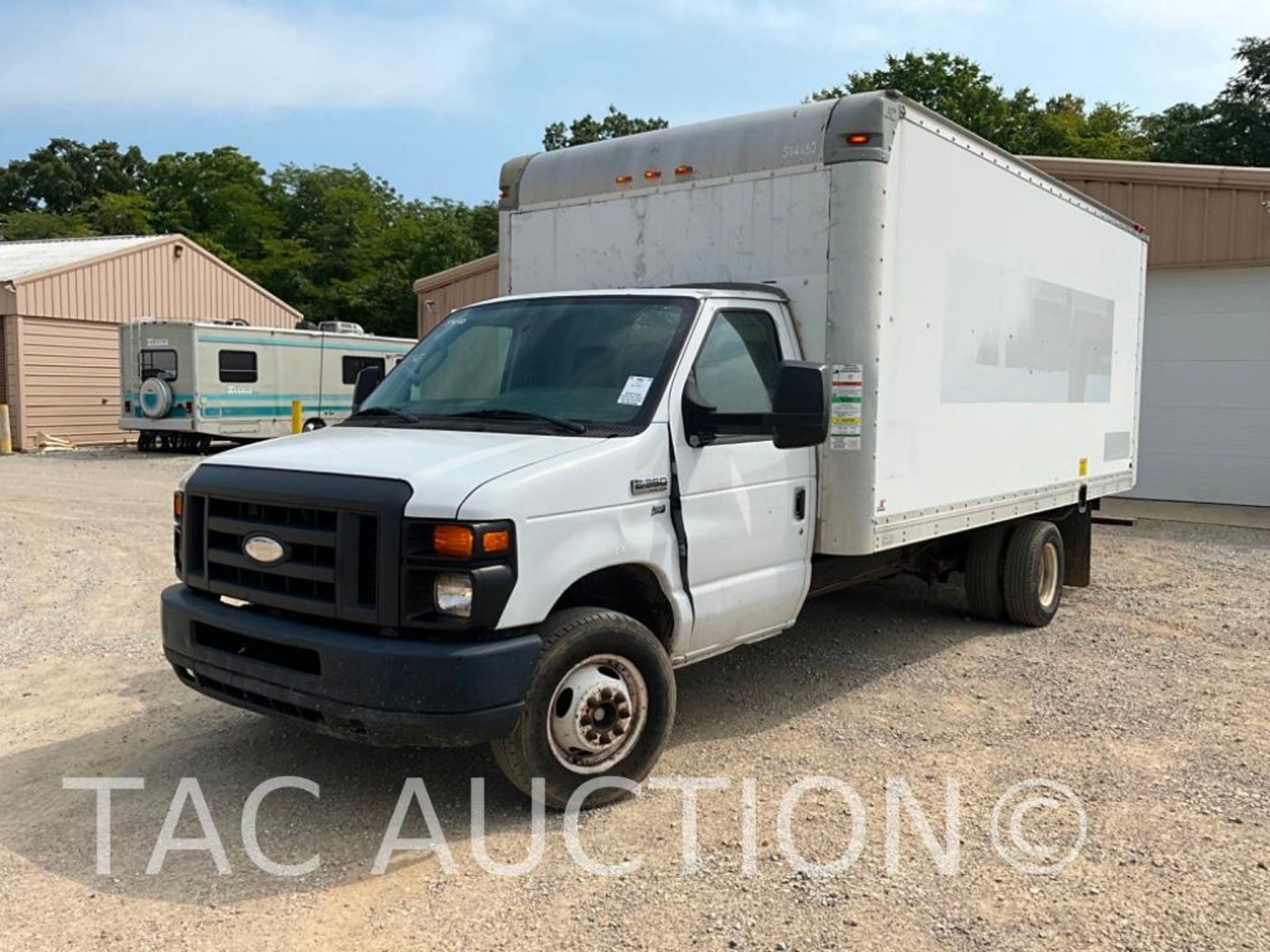 2015 Ford E-350 16ft Box Truck