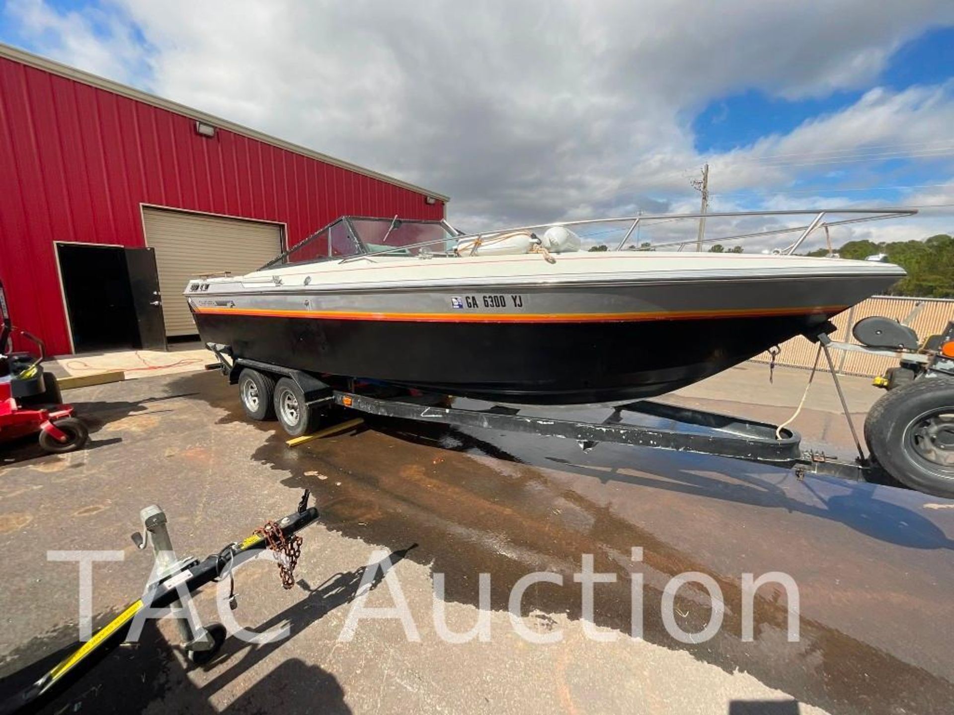 1985 Chaparral 21ft Cuddy Cabin Speed Boat - Image 6 of 26