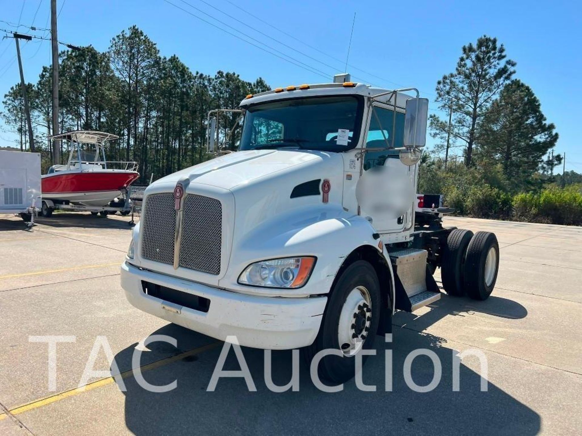 2015 Kenworth T370 Day Cab